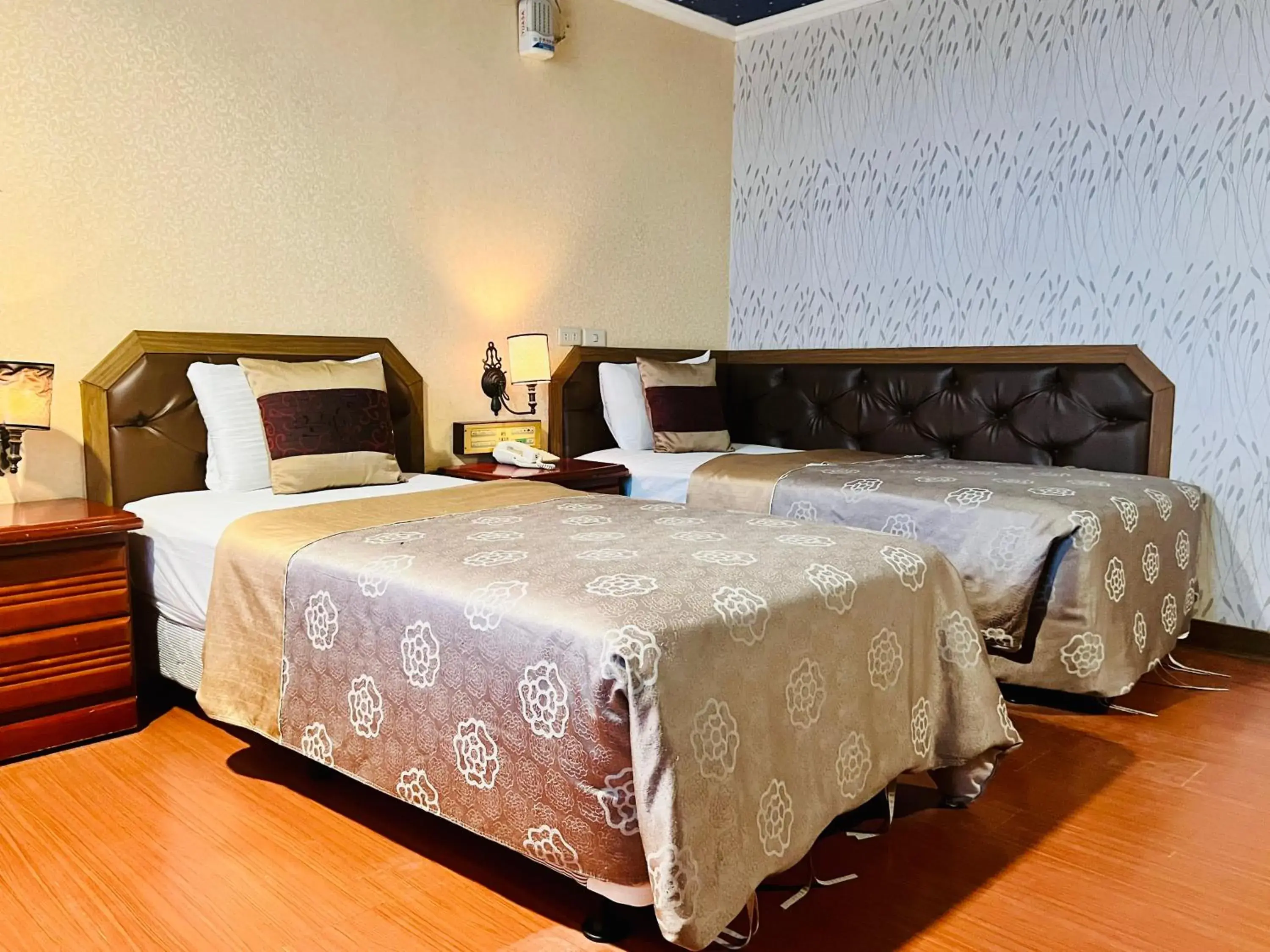 Bedroom, Bed in Shinyes Motel Bedroom, Bed in Shinyes Motel