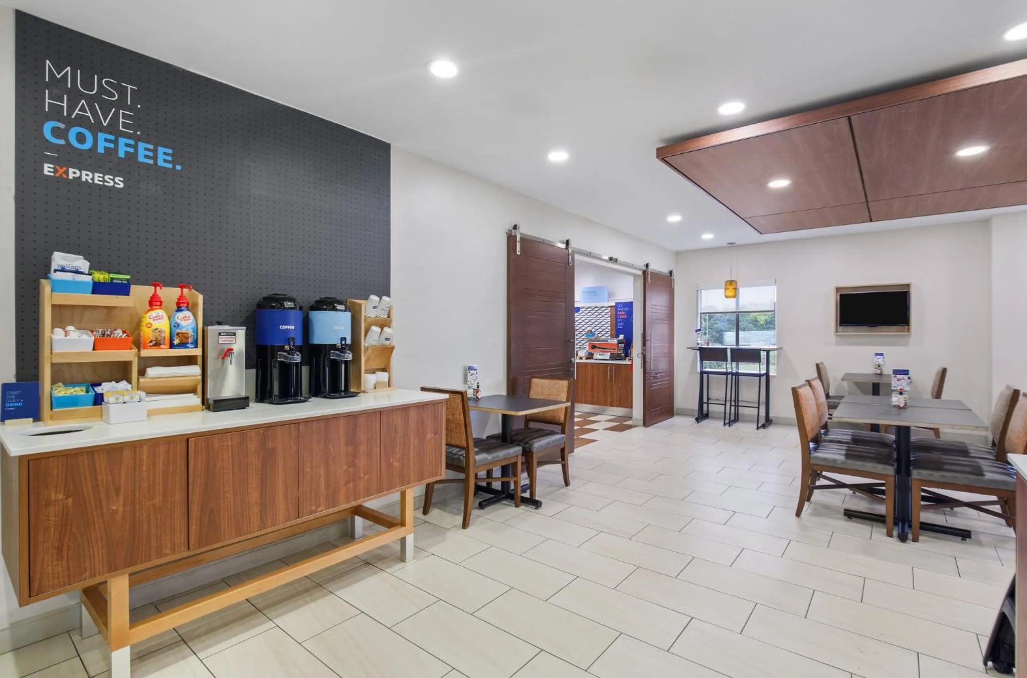 Breakfast in Holiday Inn Express & Suites Locust Grove by IHG