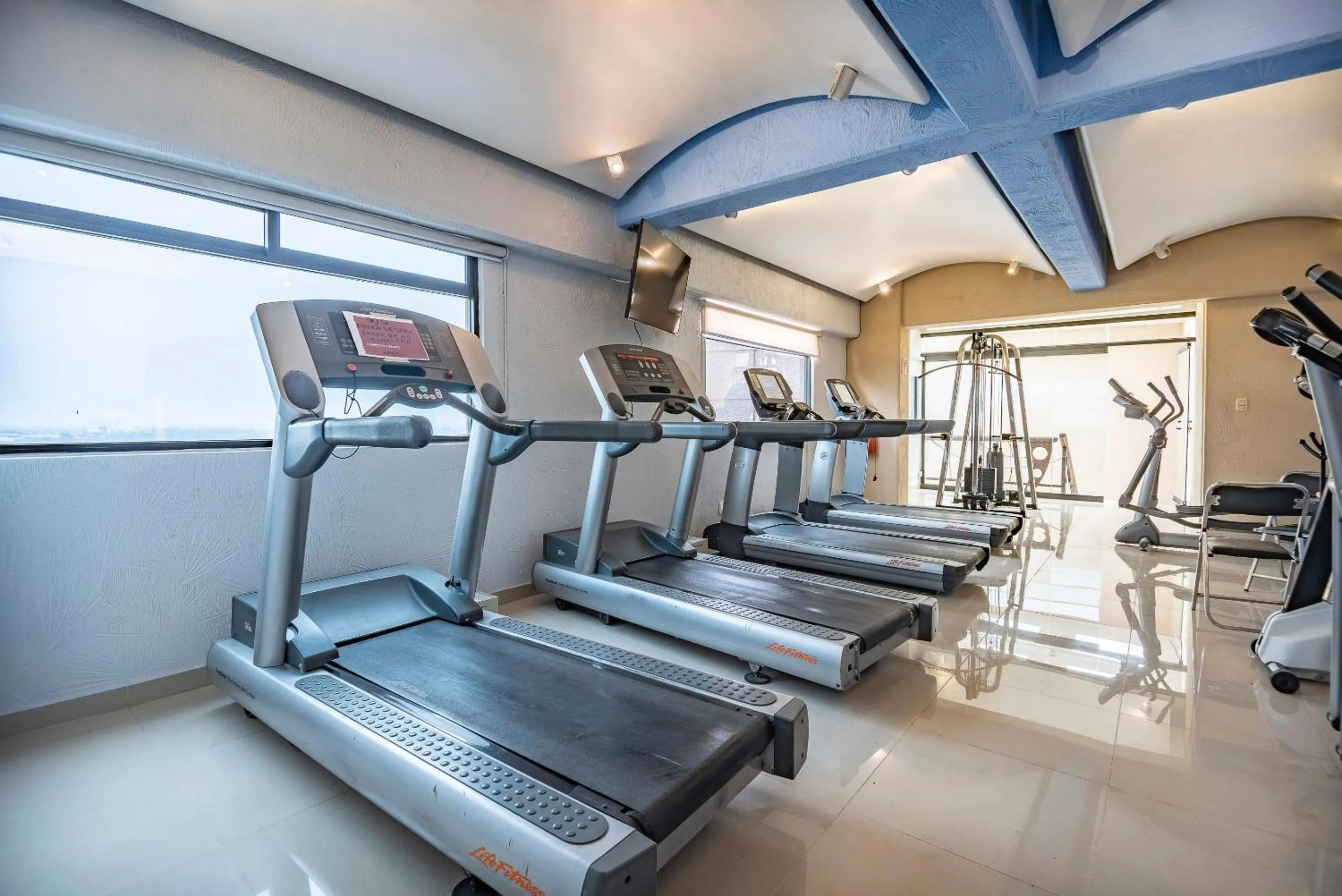Fitness centre/facilities in Hotel Mandarin Carton