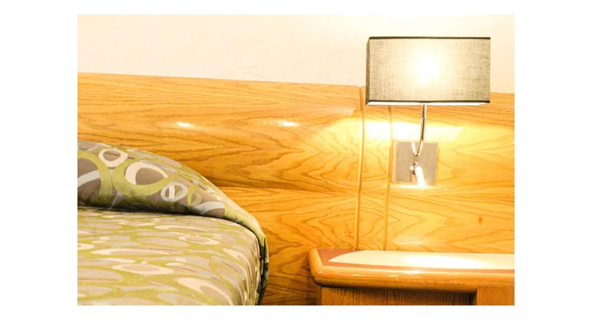 Bed in Hotel Mandarin Carton