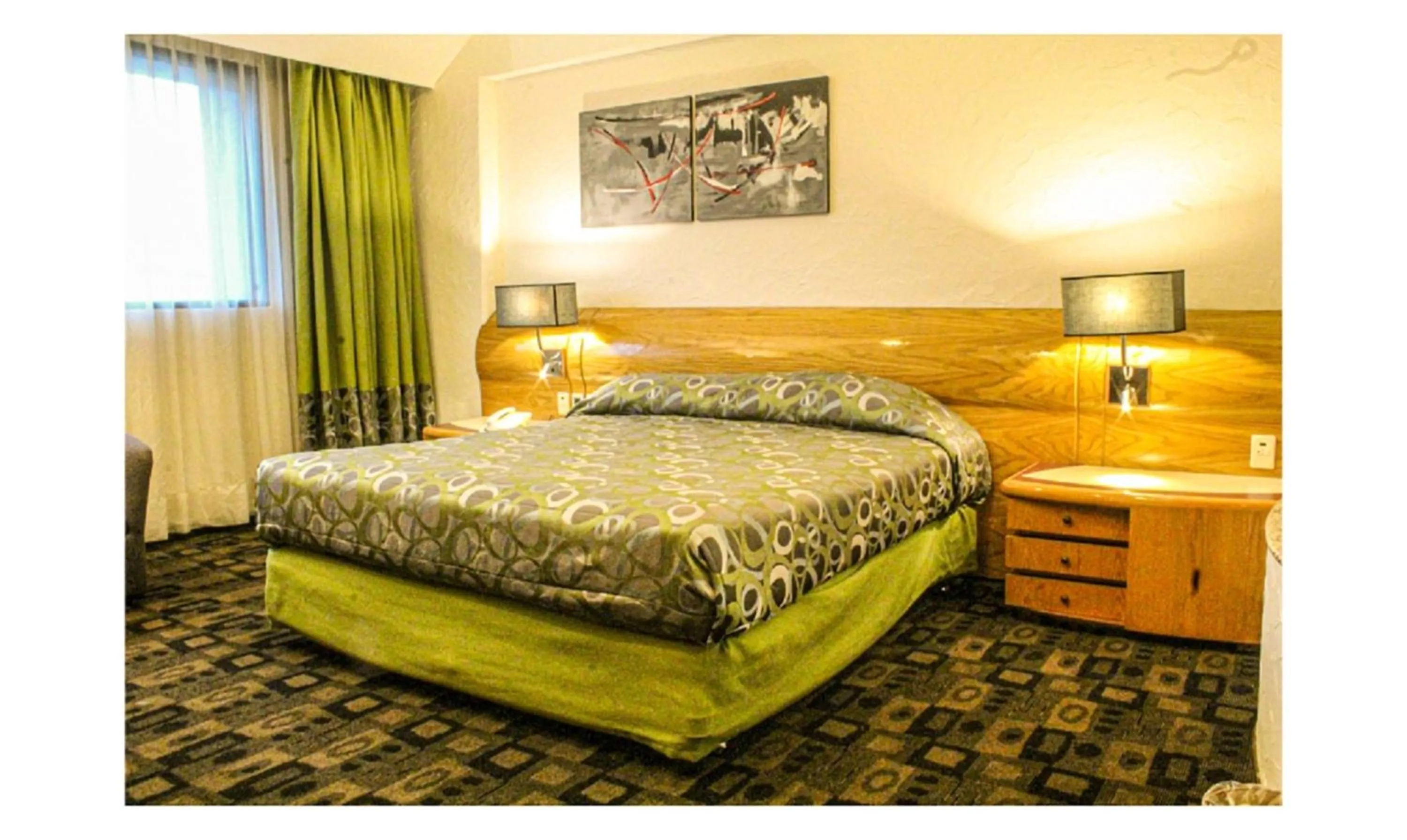 Bed in Hotel Mandarin Carton