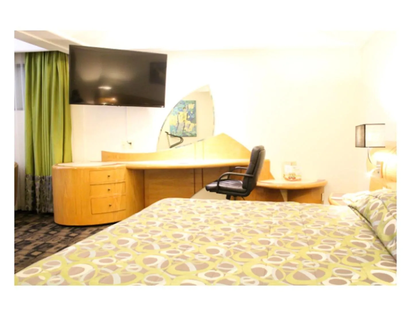 Bedroom, Bed in Hotel Mandarin Carton