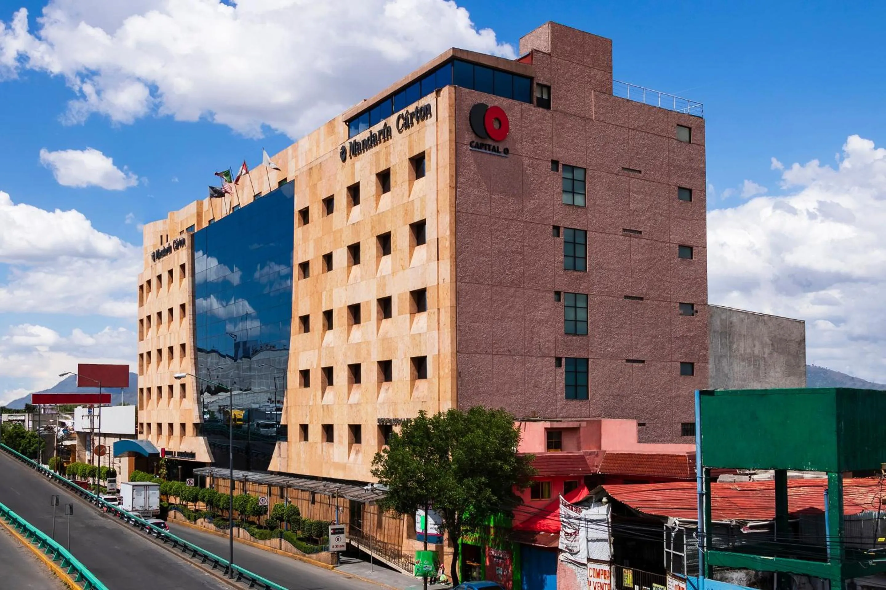 Facade/entrance in Hotel Mandarin Carton