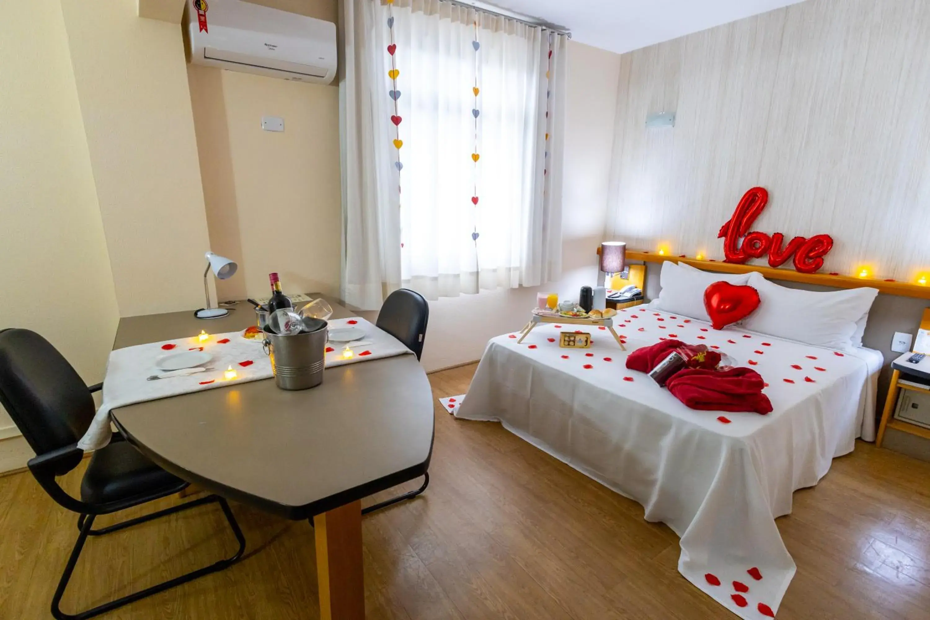 Restaurant/places to eat, Bed in Sables Hotel Guarulhos Restaurant/places to eat, Bed in Sables Hotel Guarulhos