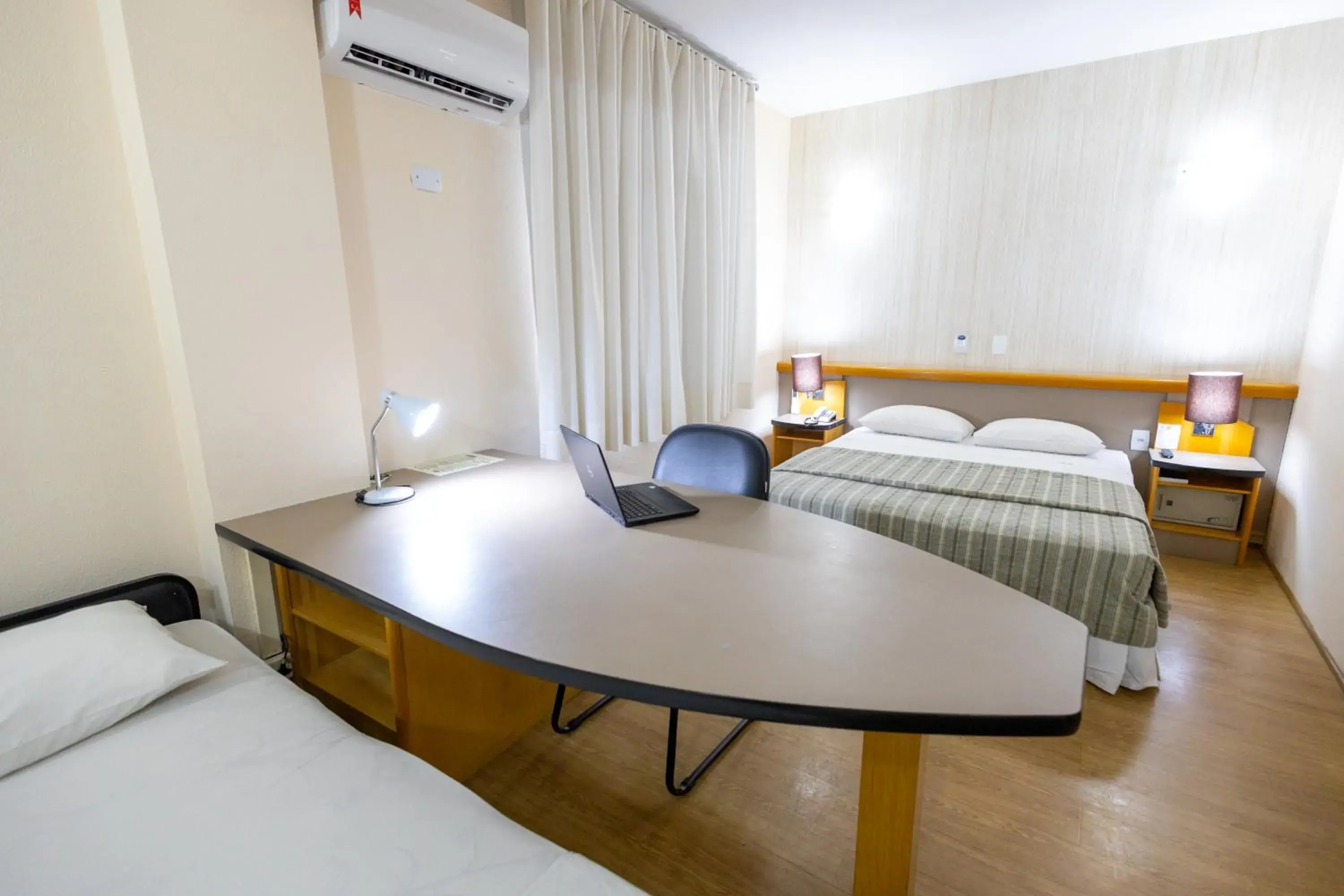 Property building, Bed in Sables Hotel Guarulhos Property building, Bed in Sables Hotel Guarulhos
