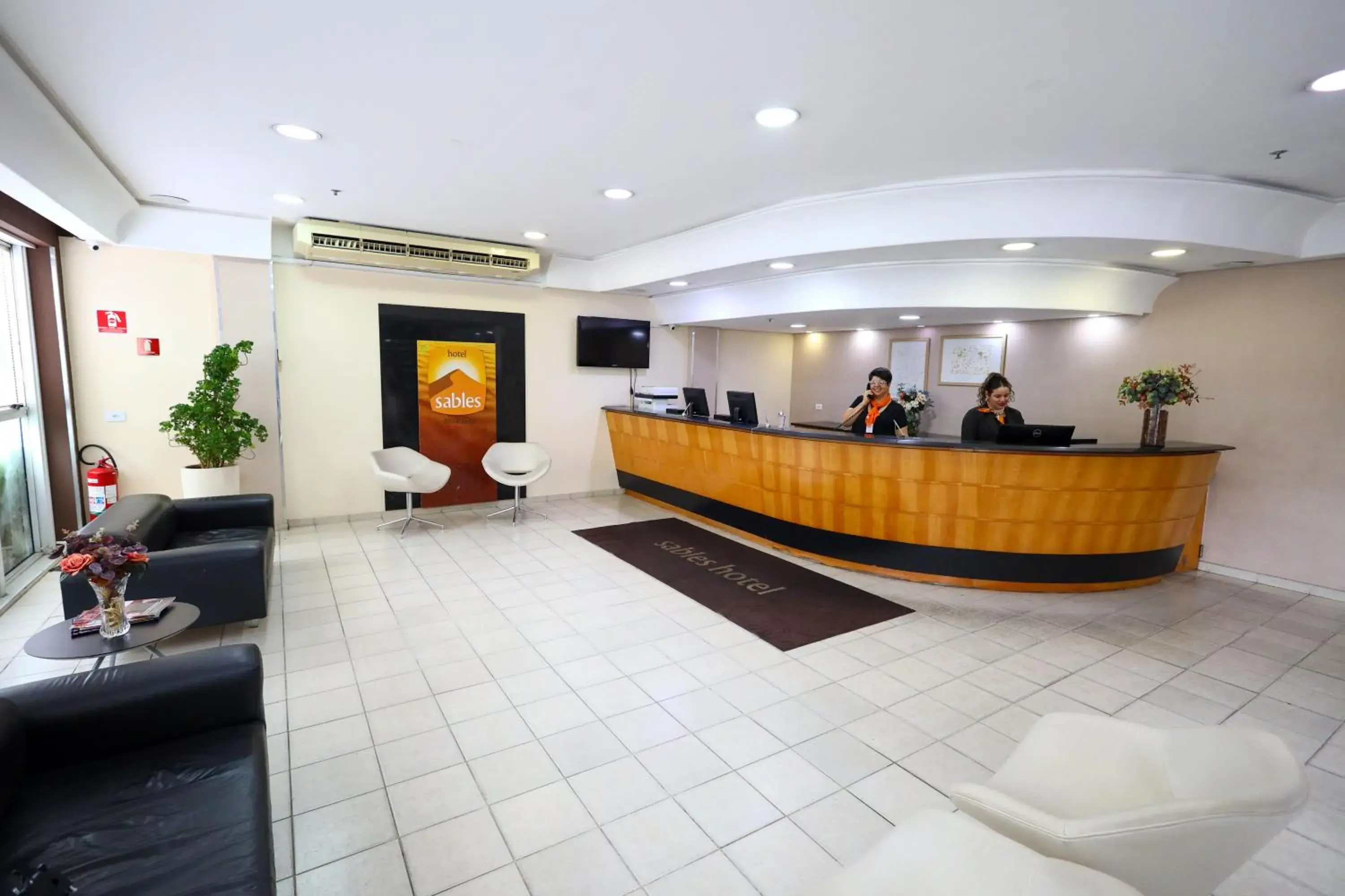 Lobby or reception in Sables Hotel Guarulhos Lobby or reception in Sables Hotel Guarulhos
