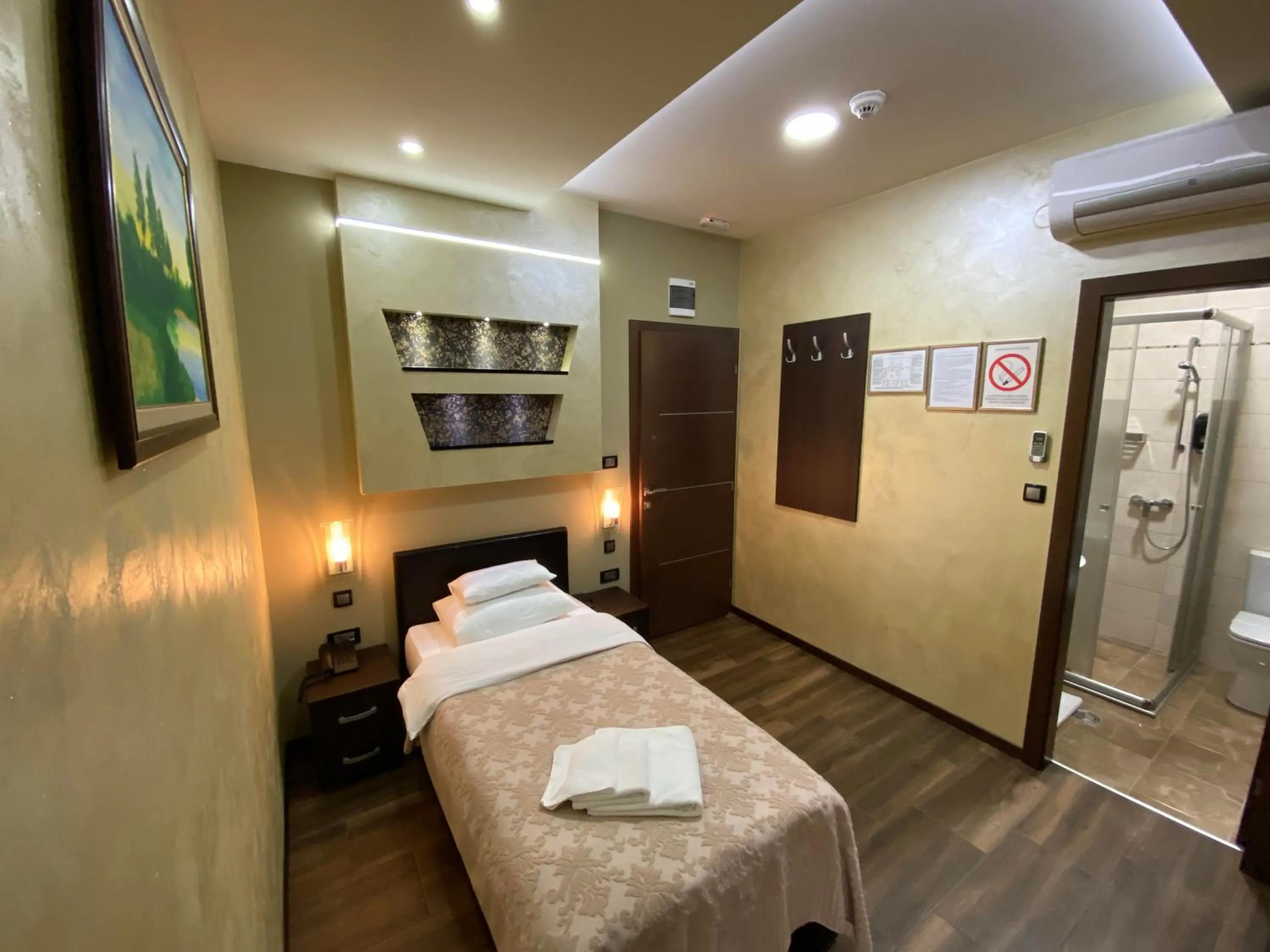 Bed in Hotel Morava - Šabac