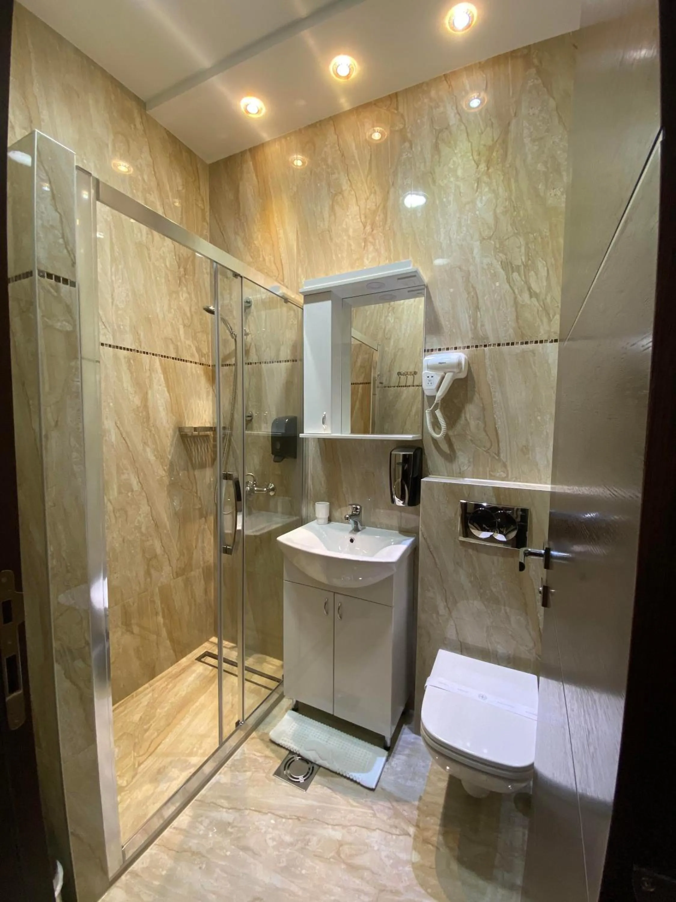 Shower in Hotel Morava - Šabac
