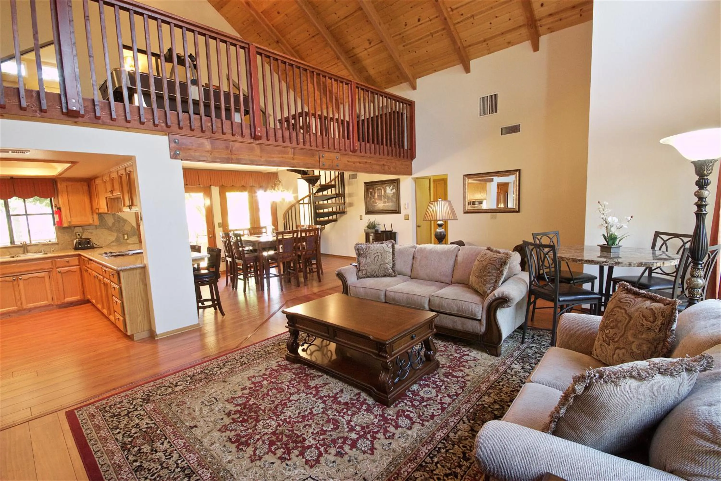 Living room in Mountain View Playhouse Near Yosemite & Bass Lake