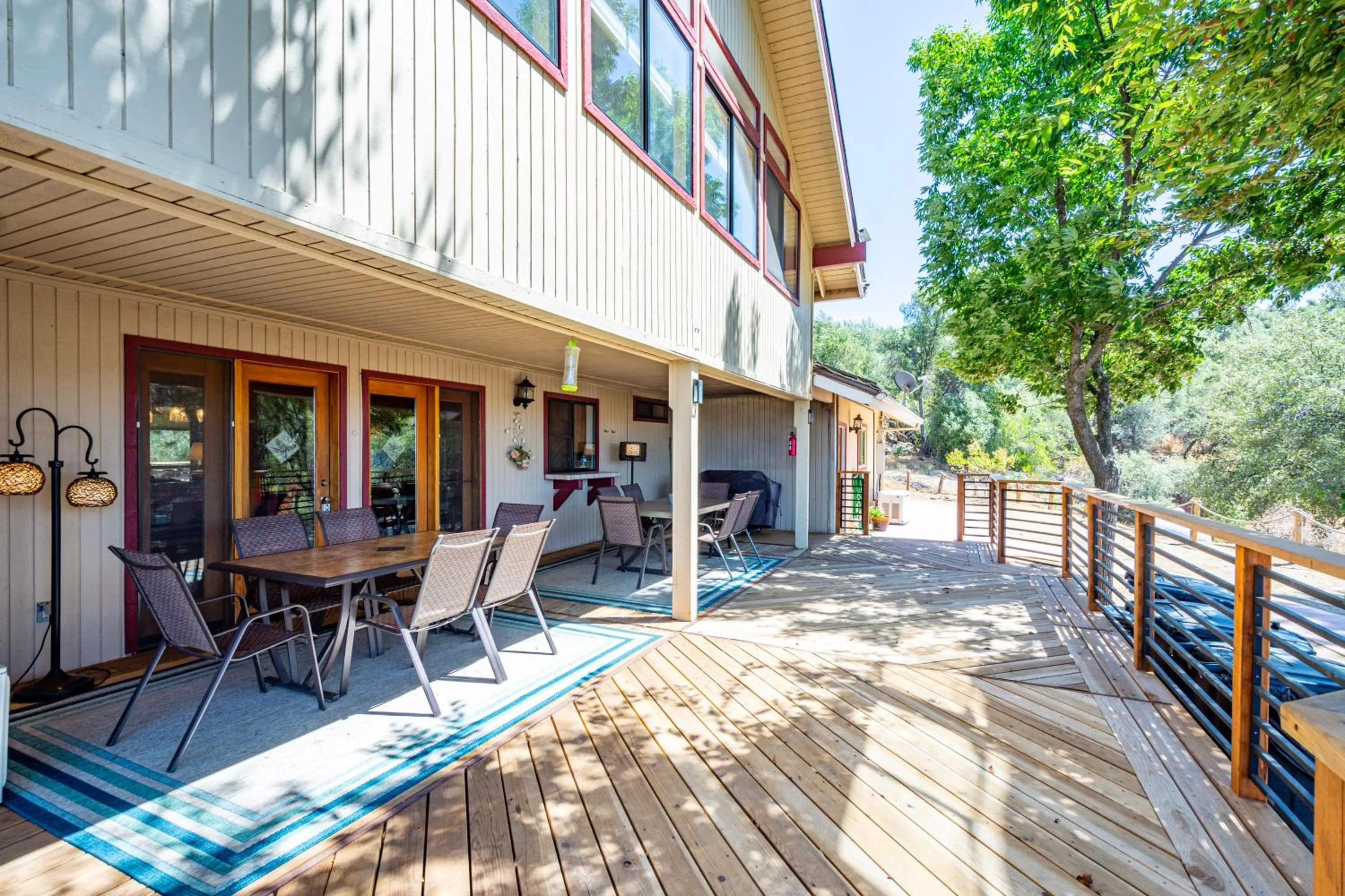 Balcony/Terrace in Mountain View Playhouse Near Yosemite & Bass Lake