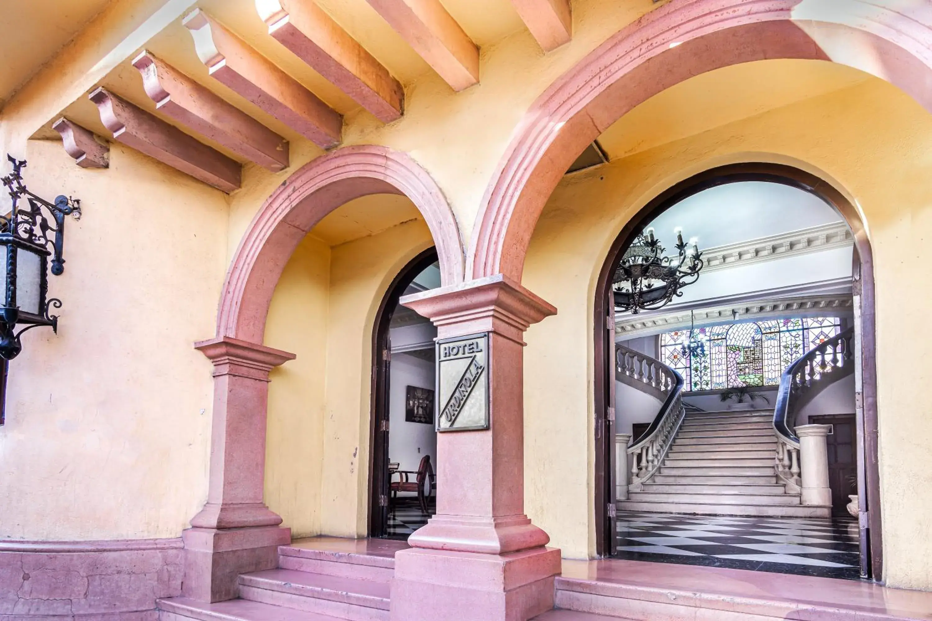 Property building in Hotel Urdiñola Saltillo Property building in Hotel Urdiñola Saltillo