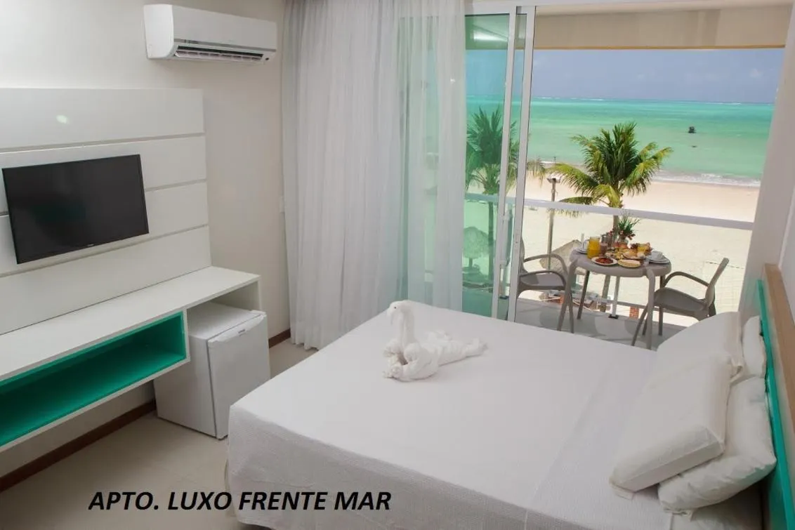 Photo of the whole room, Bed in Praia Dourada Resort Maragogi