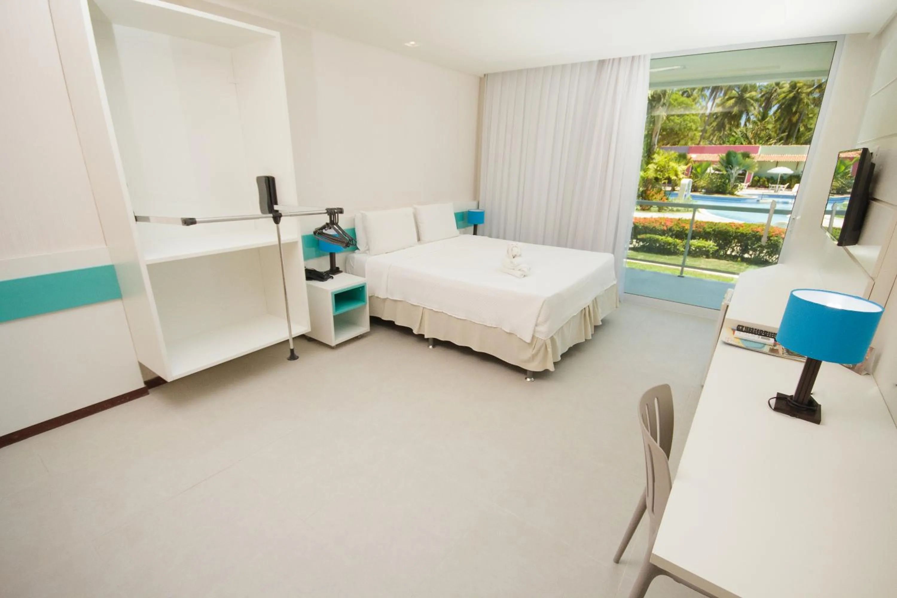 Photo of the whole room, Bed in Praia Dourada Resort Maragogi