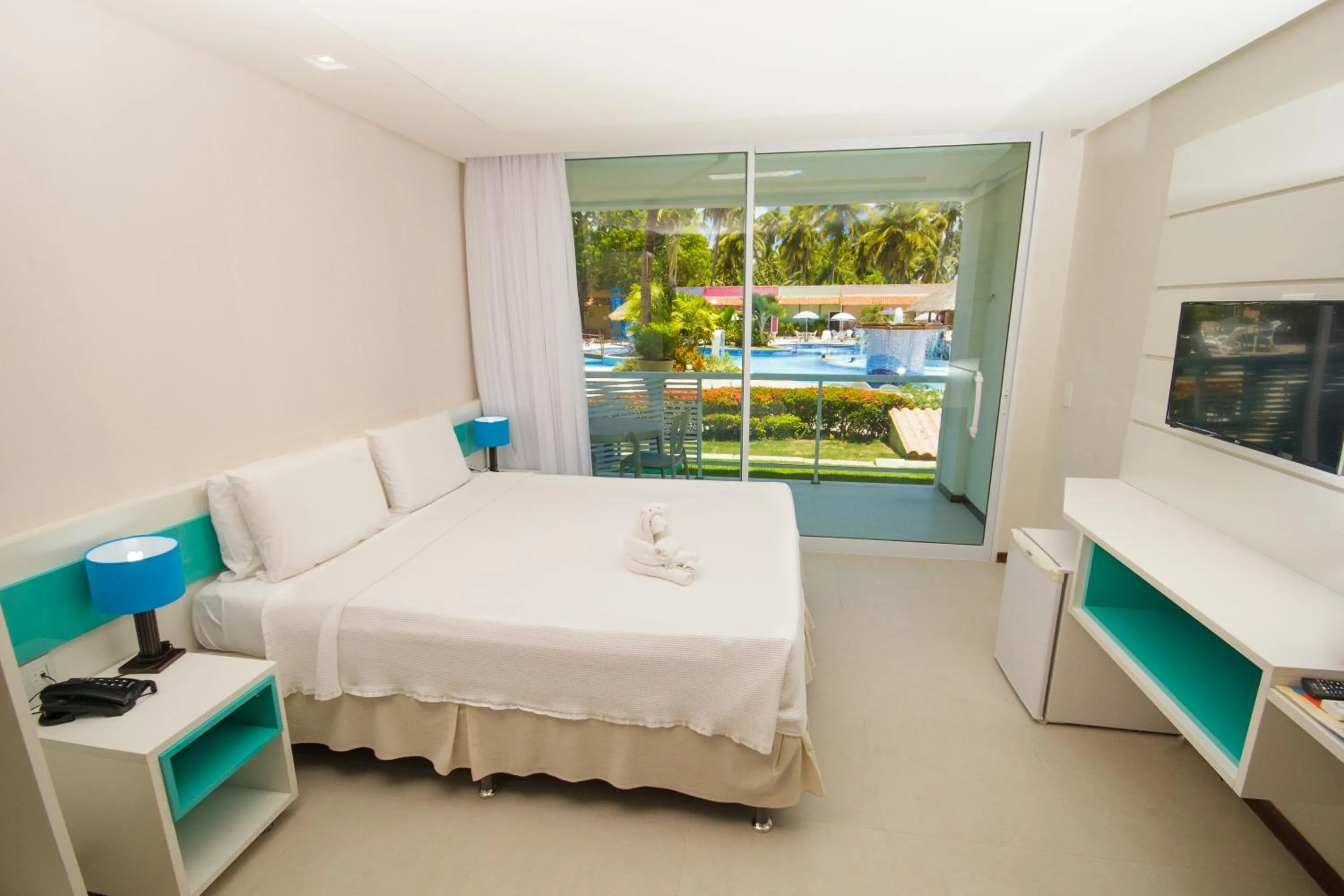 Photo of the whole room, Bed in Praia Dourada Resort Maragogi