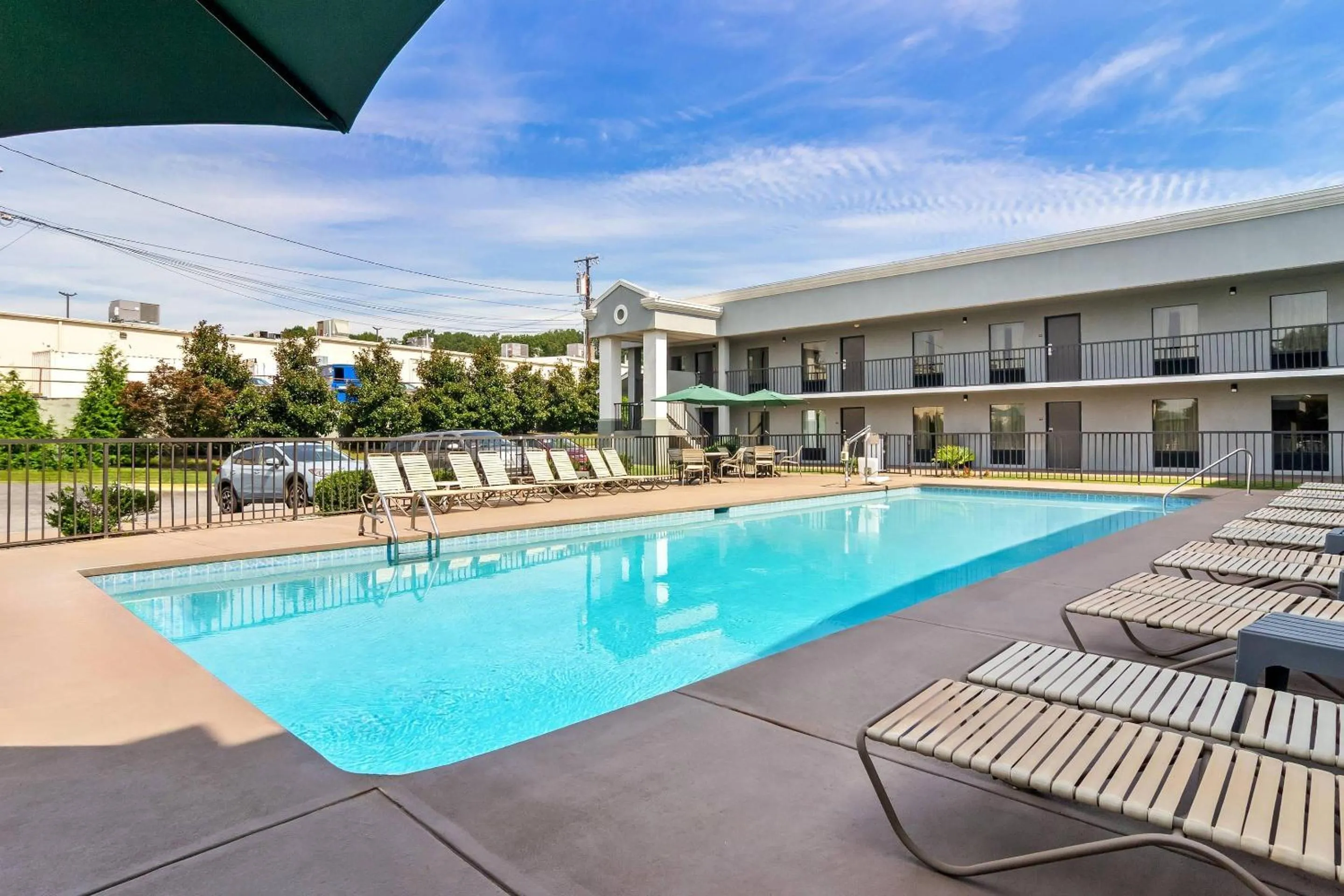 Swimming pool in Quality Inn & Suites Greenville - Haywood Mall