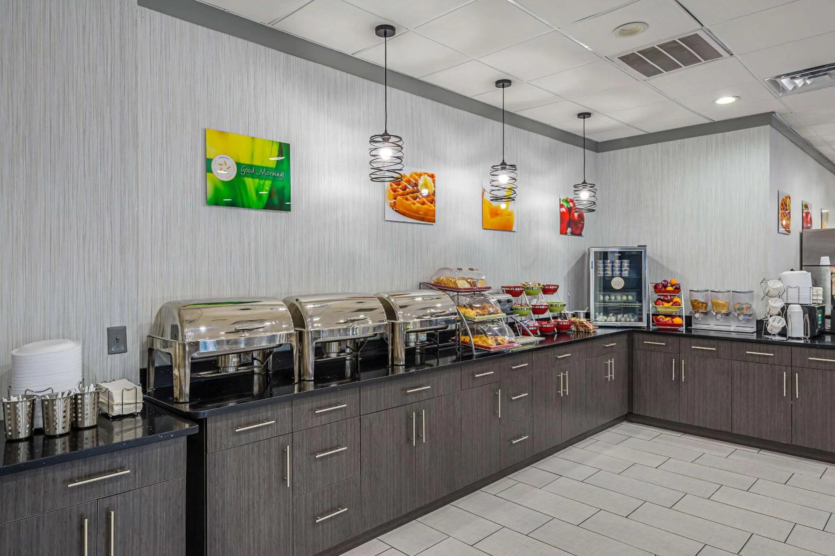 Restaurant/places to eat in Quality Inn & Suites Greenville - Haywood Mall