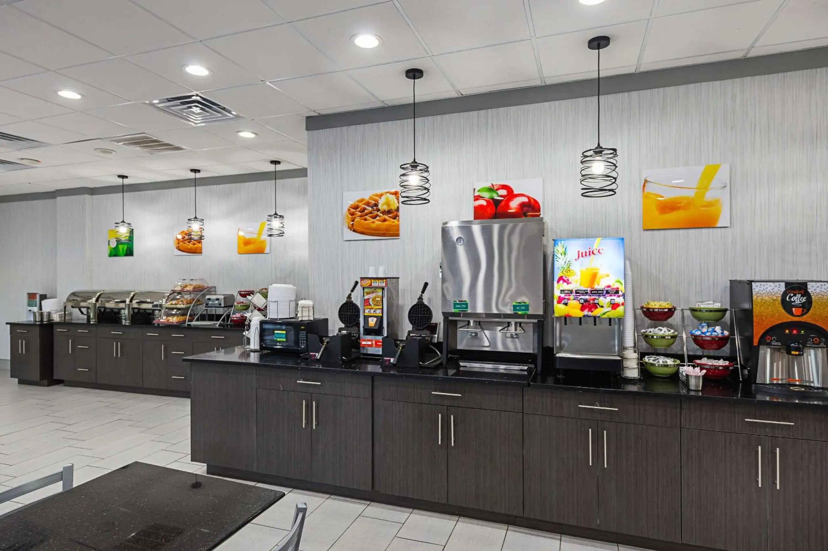 Restaurant/places to eat in Quality Inn & Suites Greenville - Haywood Mall Restaurant/places to eat in Quality Inn & Suites Greenville - Haywood Mall