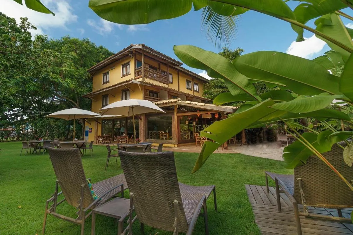 Property building in Hotel Via dos Corais