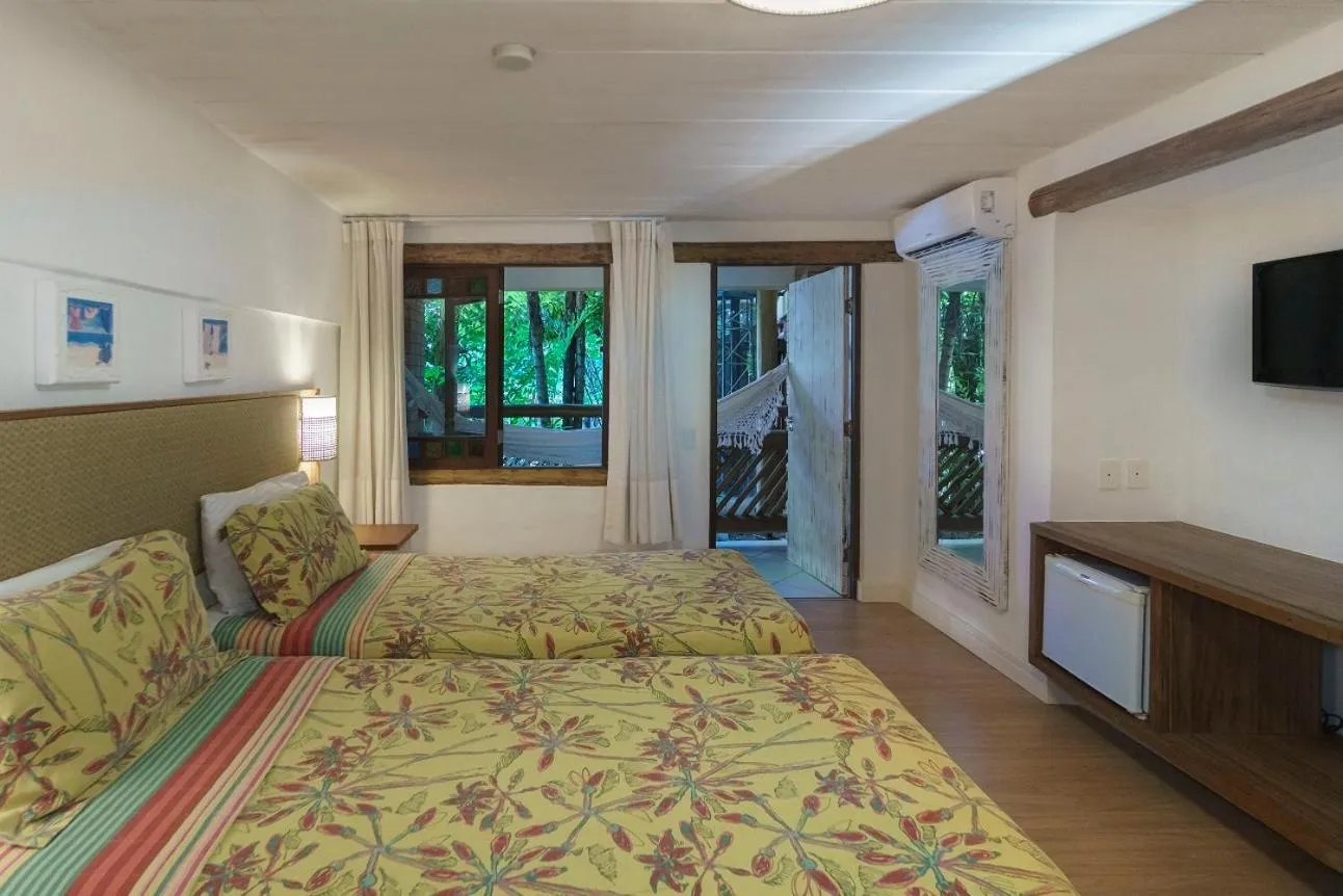 Balcony/Terrace, Bed in Hotel Via dos Corais