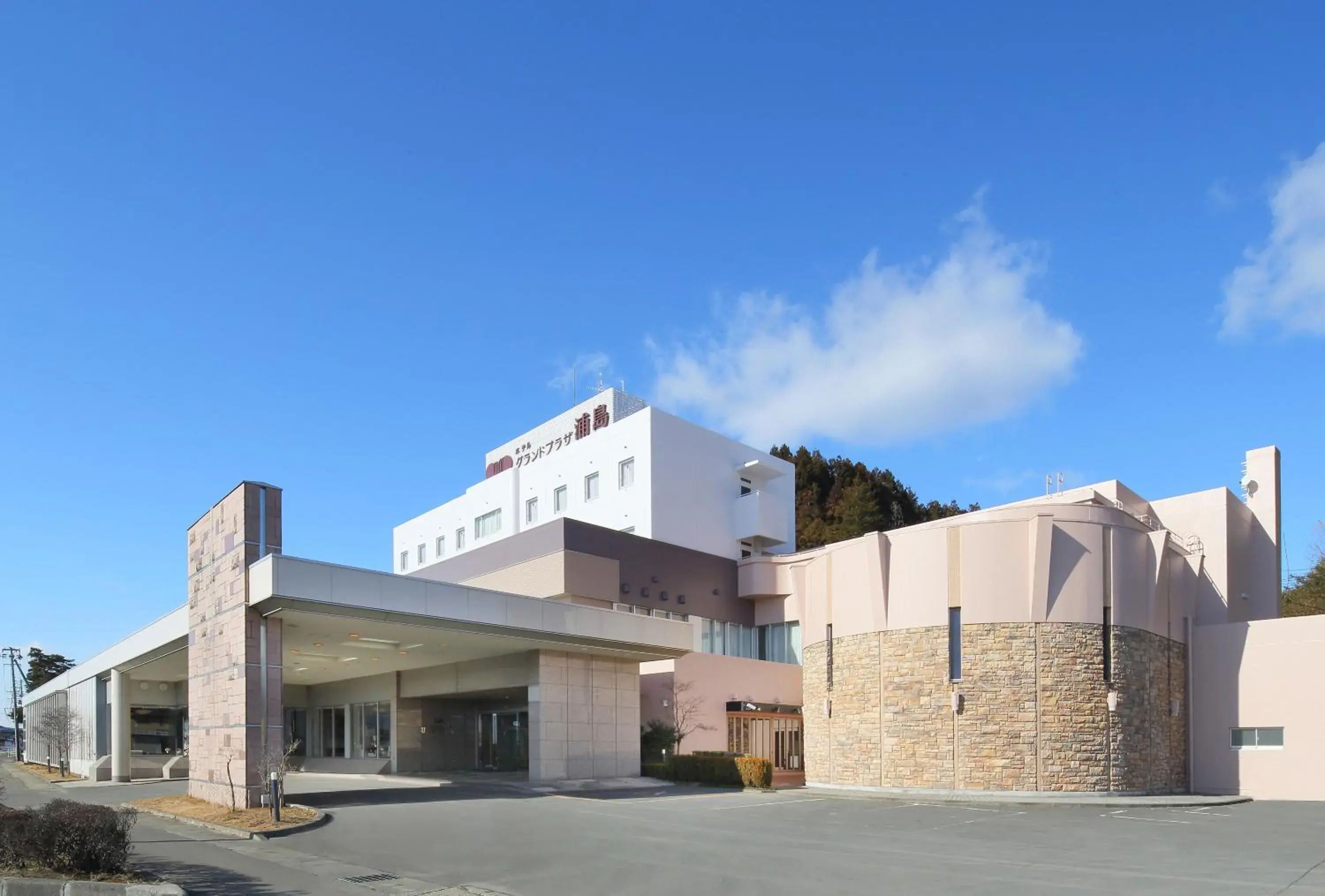 Facade/entrance in Hotel Grand Plaza Urashima Facade/entrance in Hotel Grand Plaza Urashima