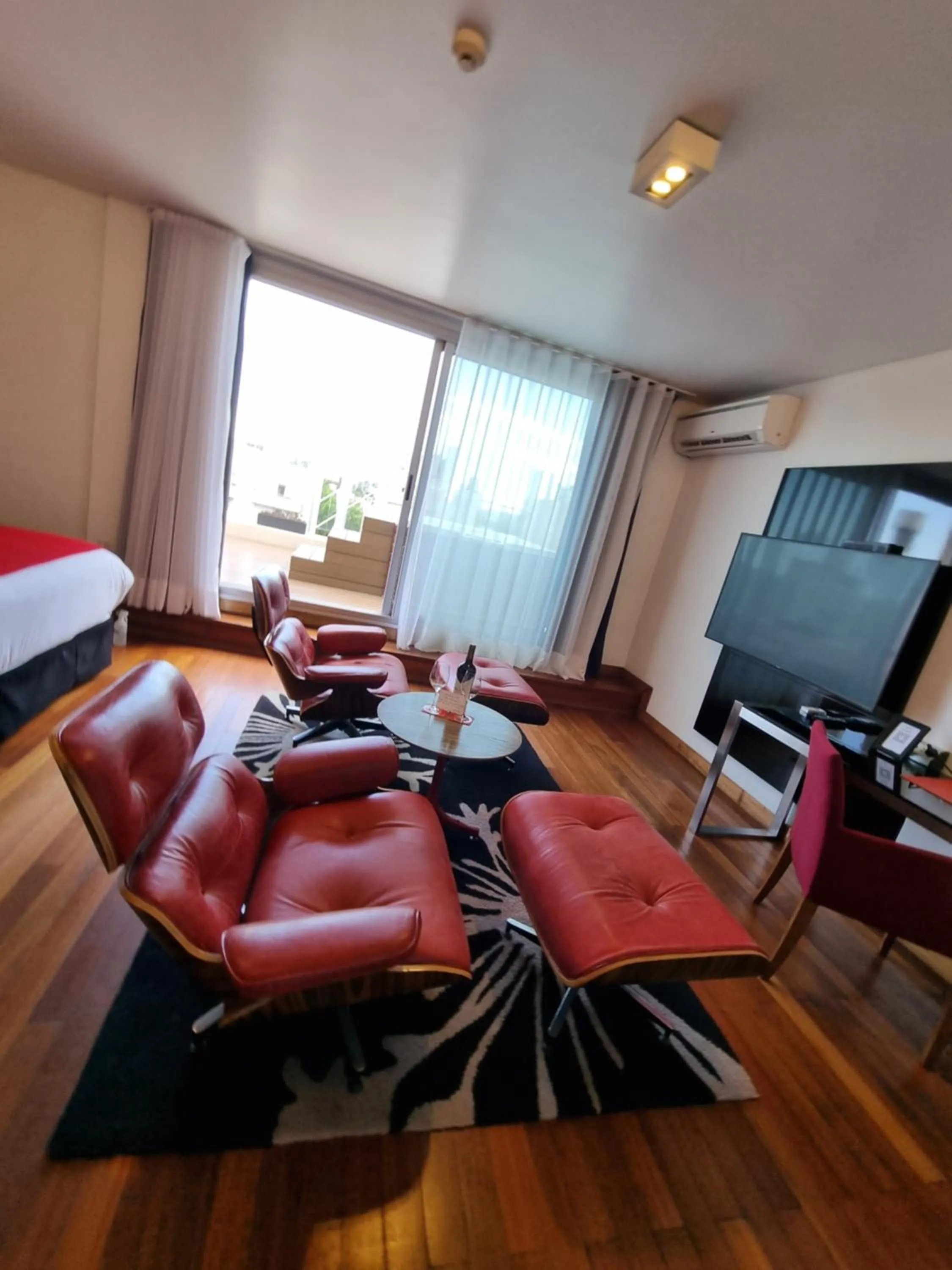 TV and multimedia in Fierro Hotel Buenos Aires