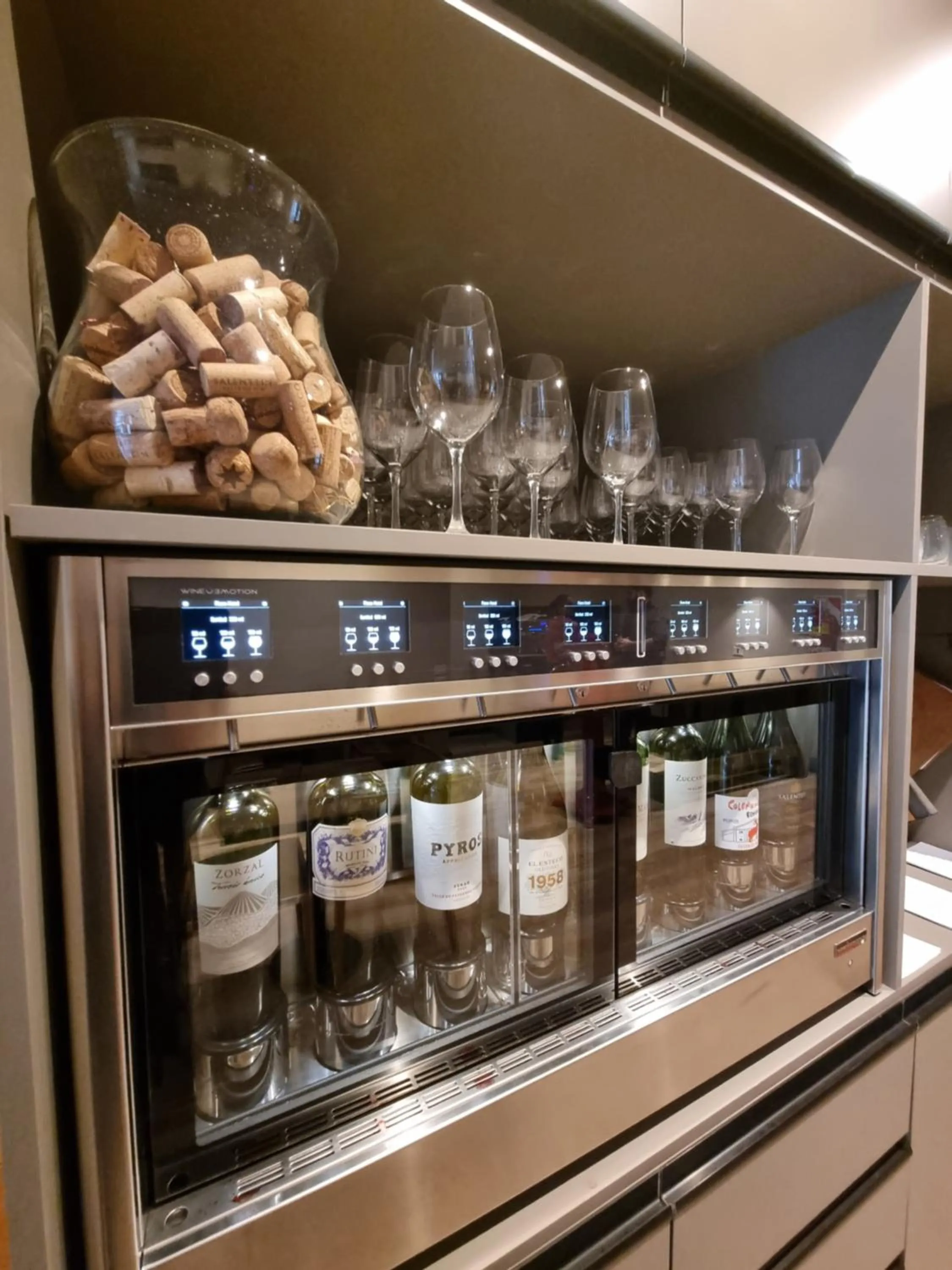 Restaurant/places to eat in Fierro Hotel Buenos Aires