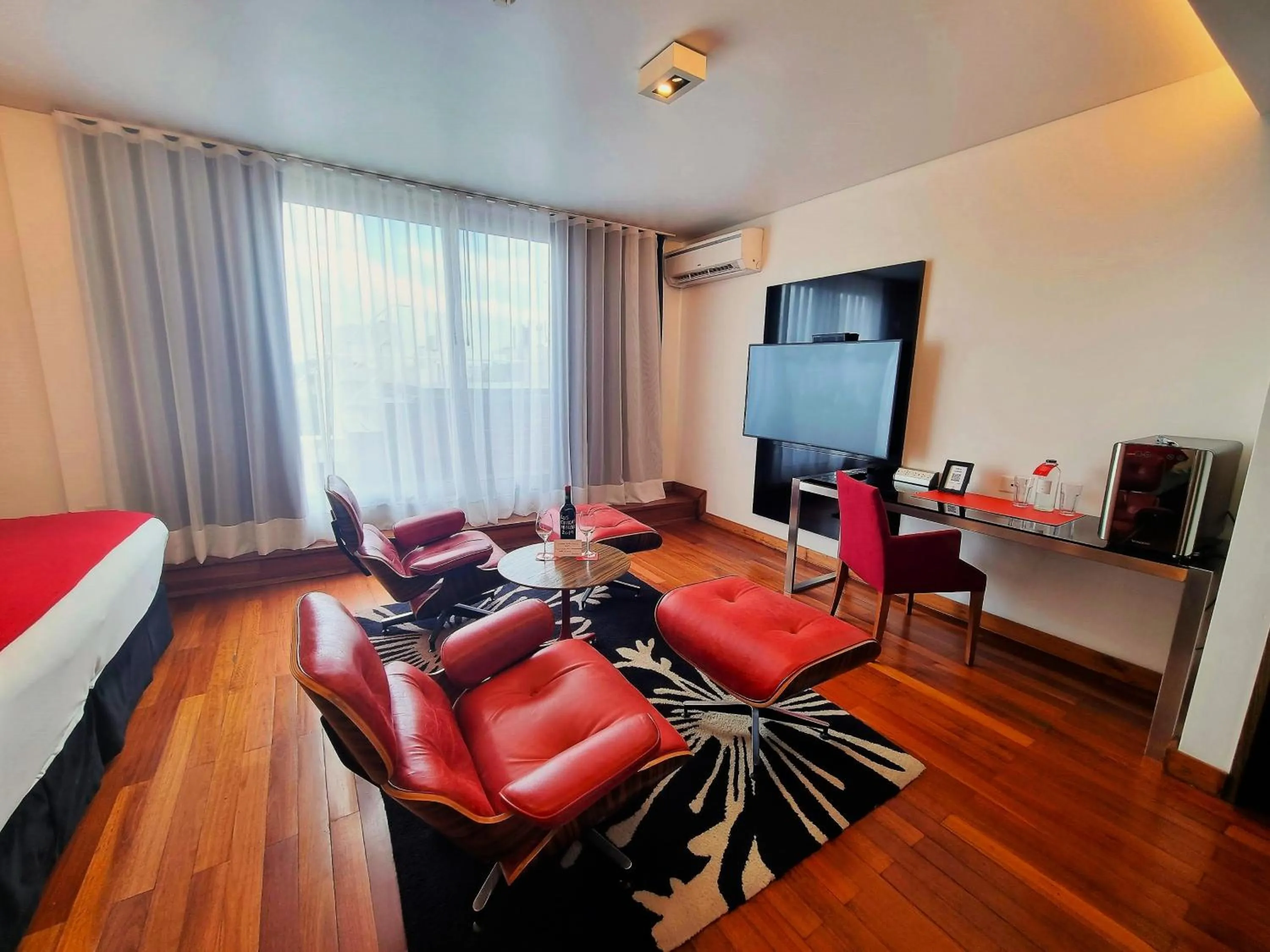 TV and multimedia in Fierro Hotel Buenos Aires