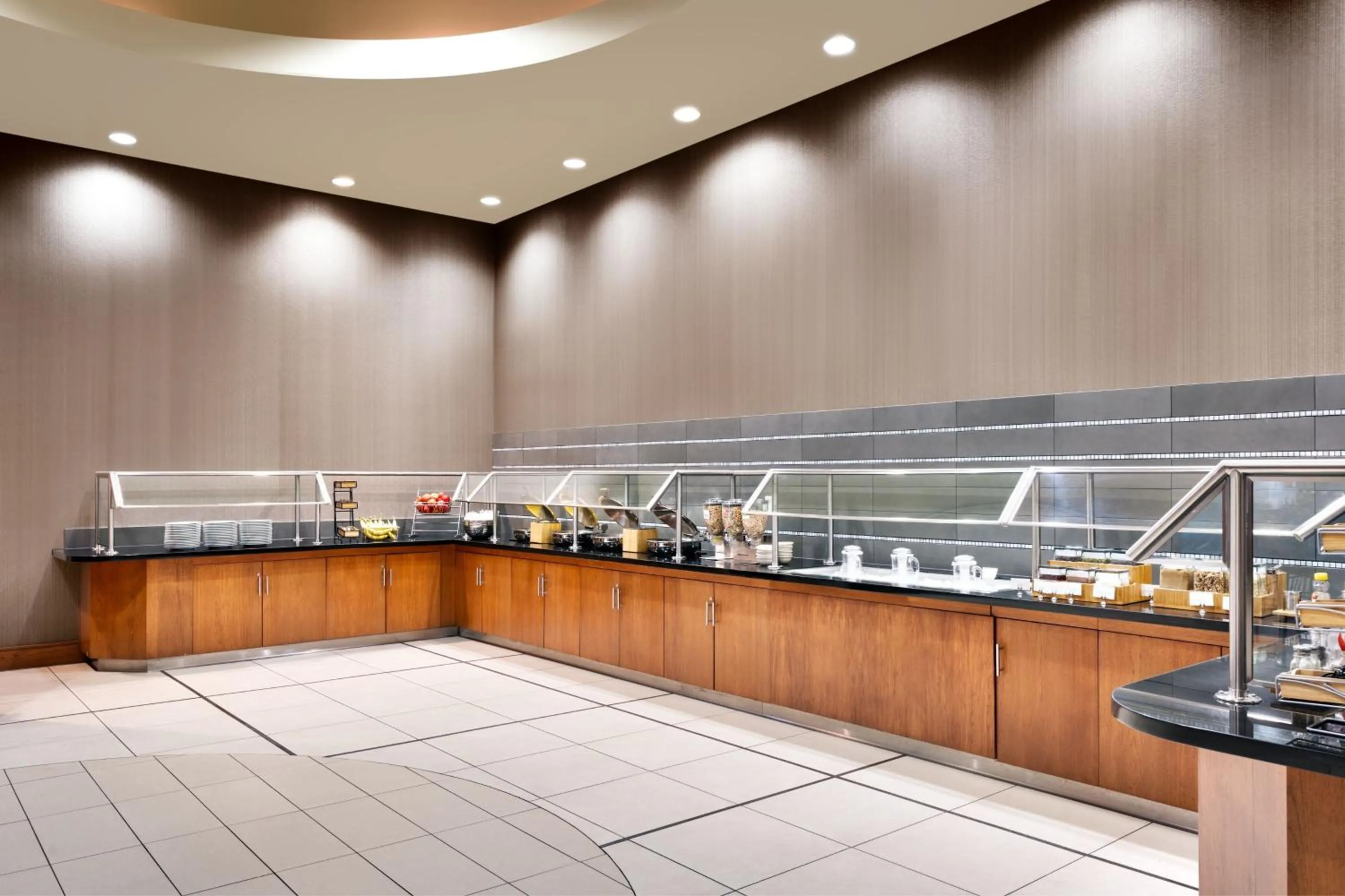Breakfast in SpringHill Suites by Marriott Las Vegas Convention Center
