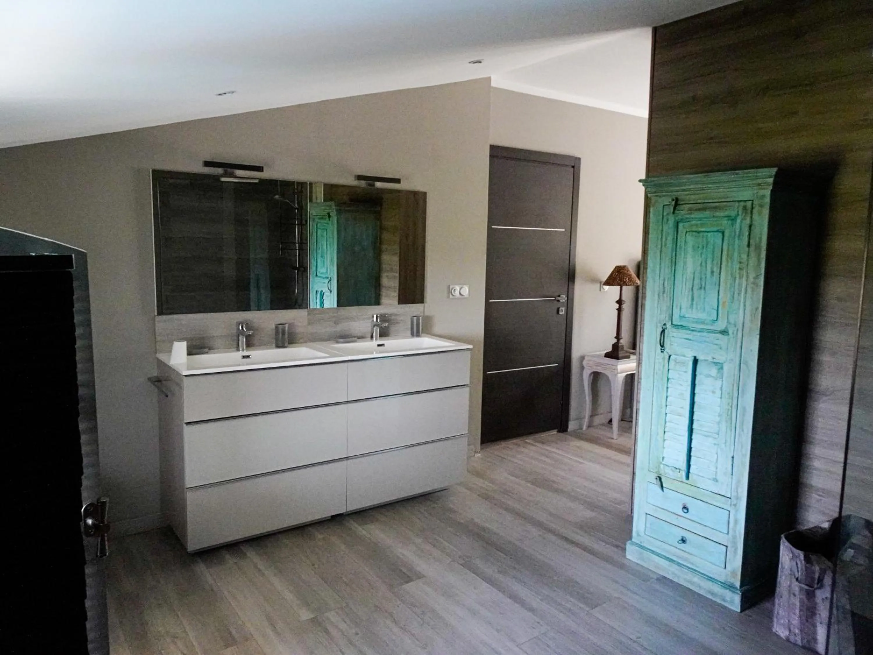 Belle maison avec piscine dans les hauteurs à Saint Raphael
