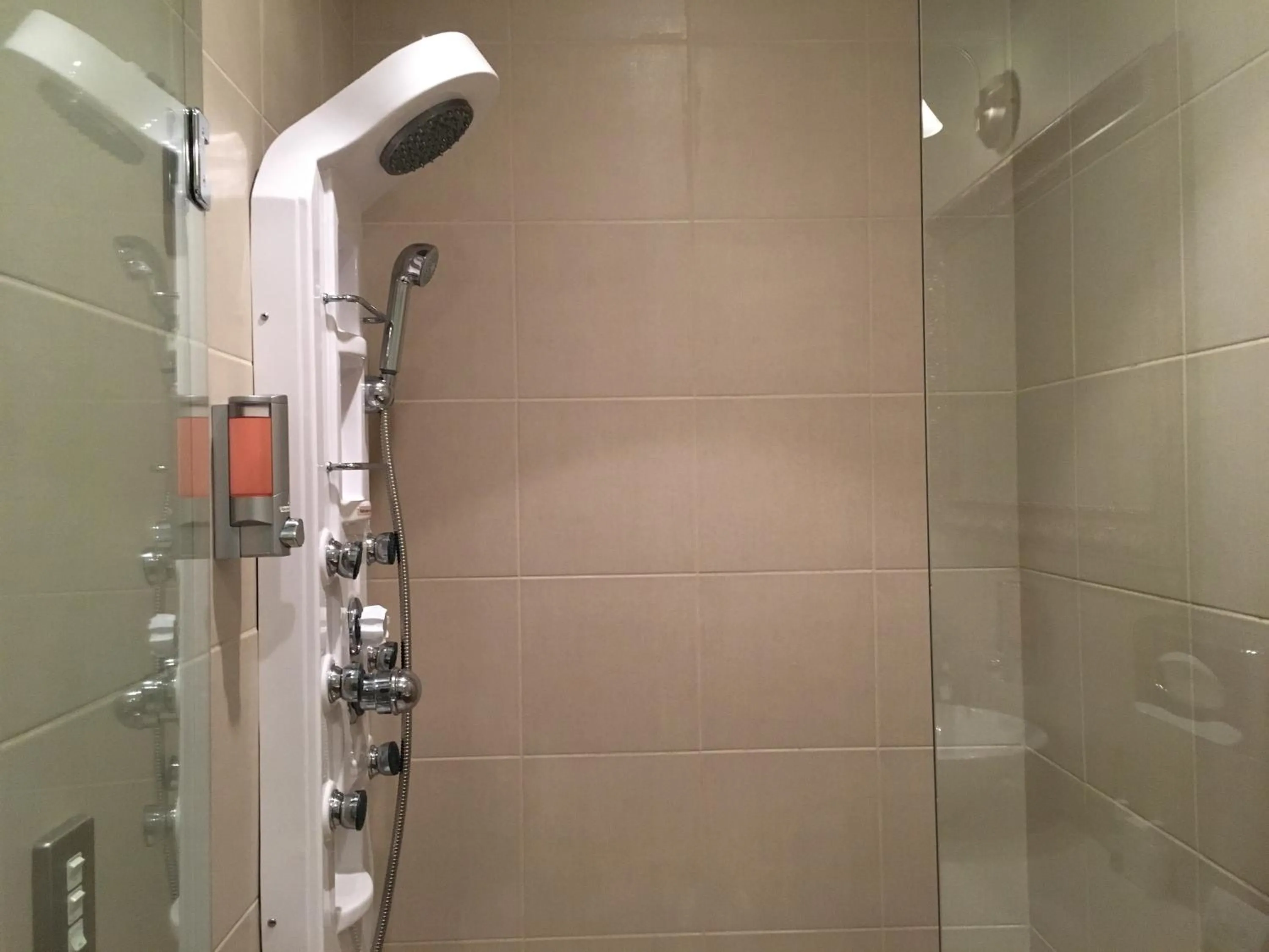 Shower in Chapel Apartments