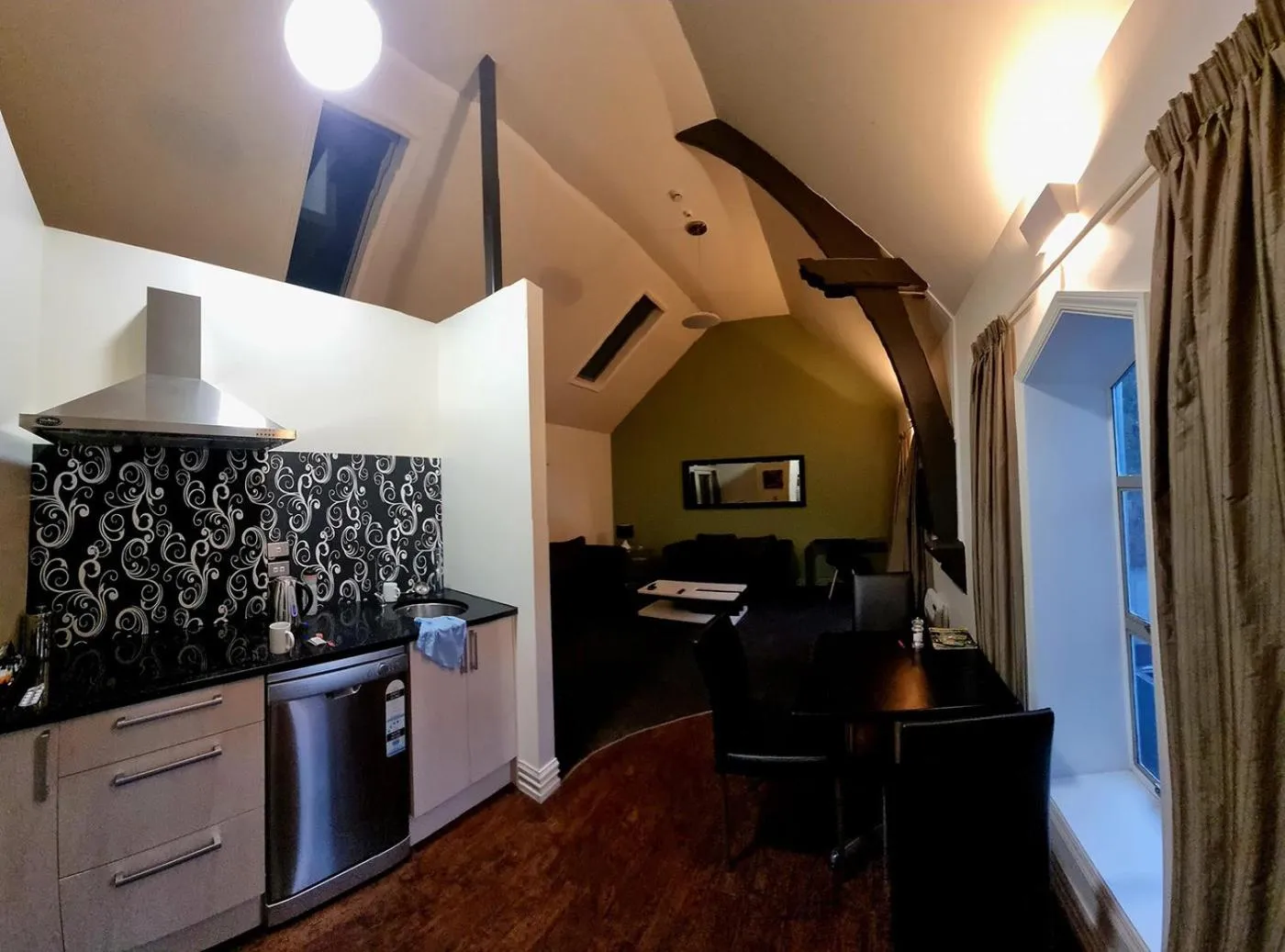 Dining area in Chapel Apartments