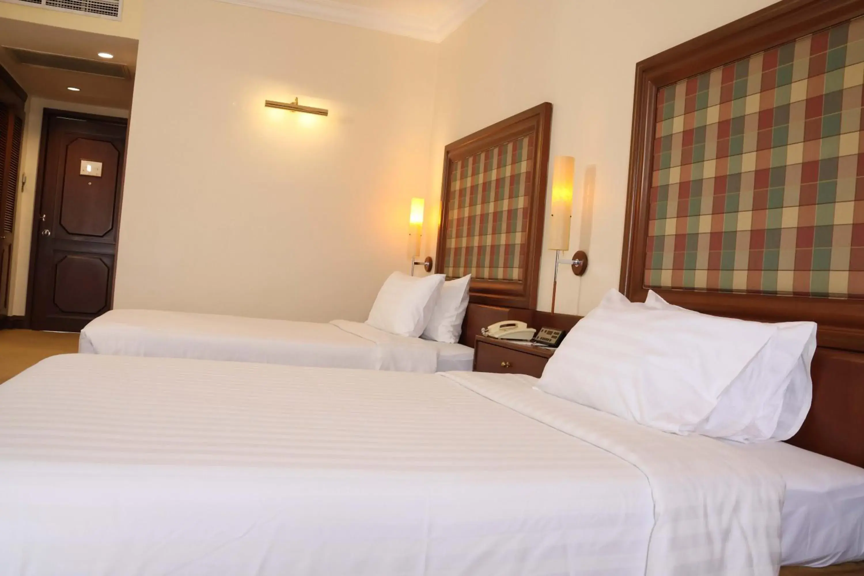 City view, Bed in Hotel Cambodiana City view, Bed in Hotel Cambodiana