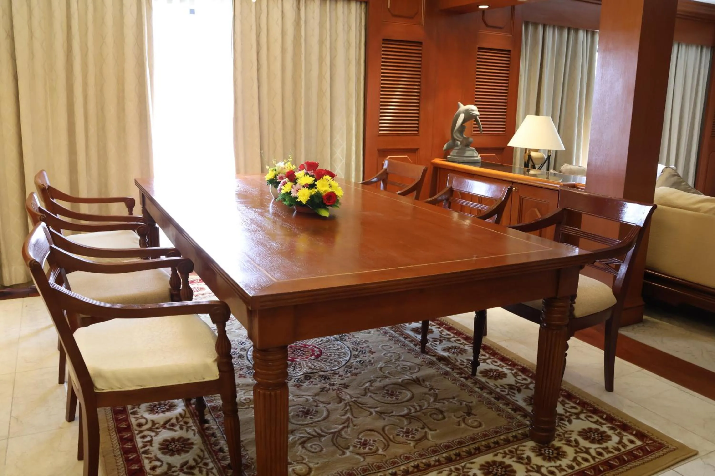 Living room in Hotel Cambodiana