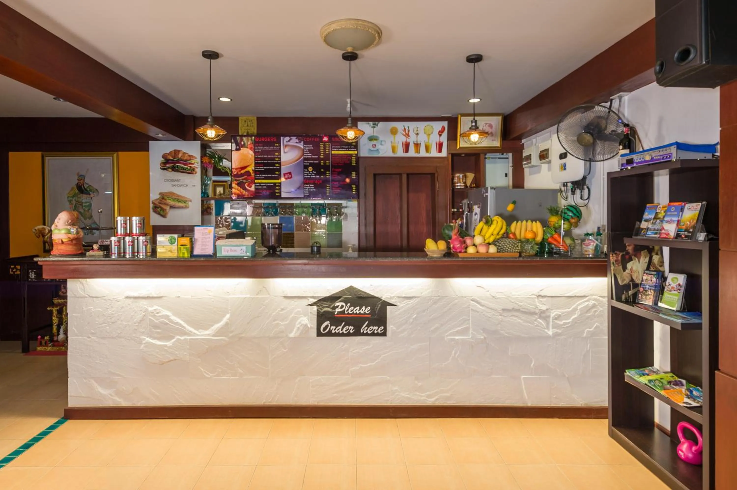 Restaurant/places to eat in Lanta Thip House by Swiss-Belhotel - SHA Plus