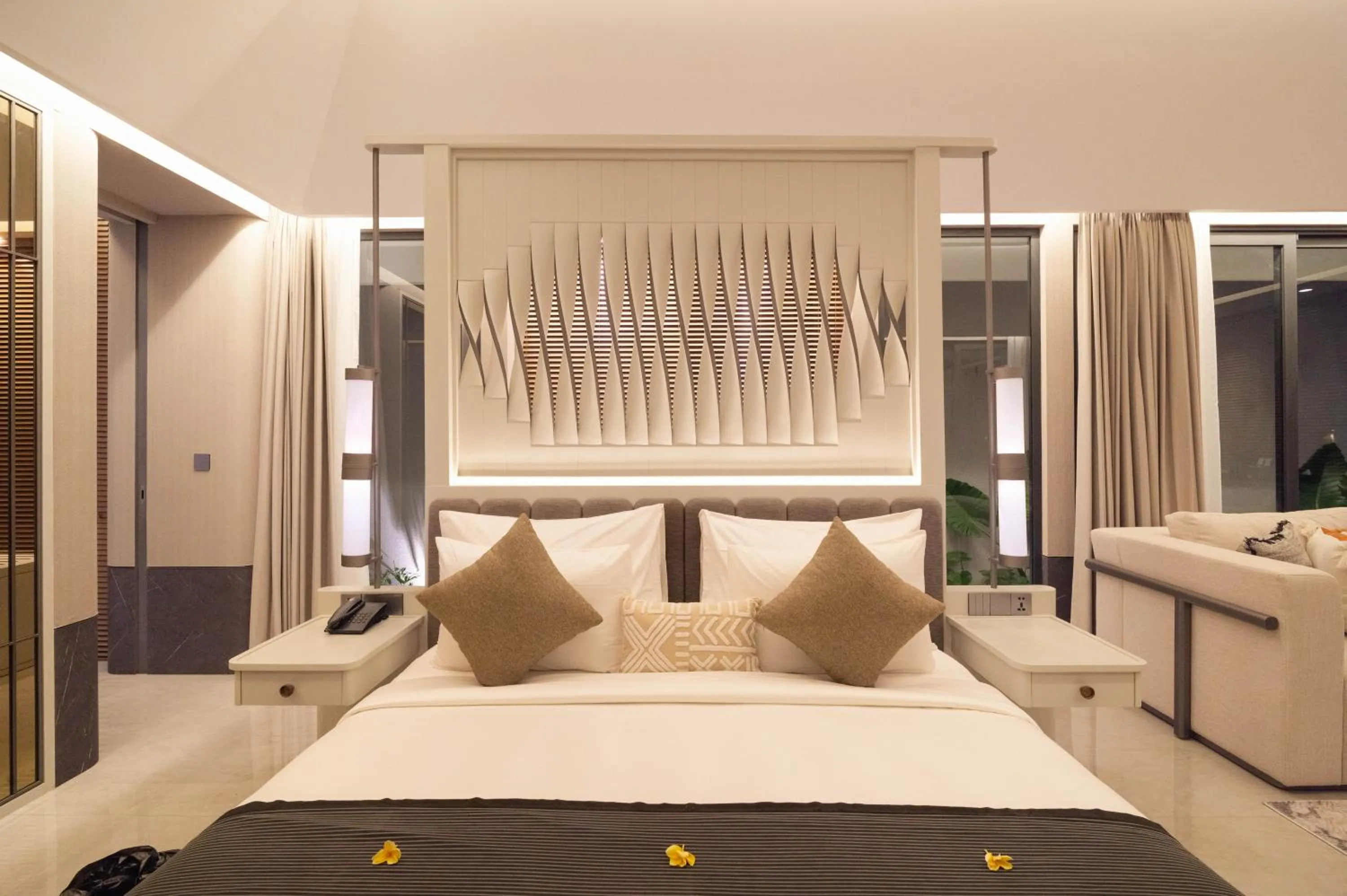 Bed in Javana Royal Villas