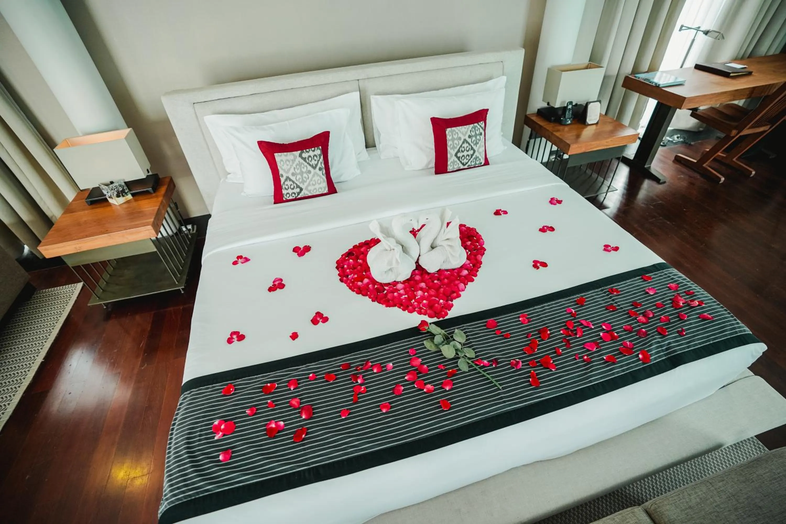 Bed in Javana Royal Villas