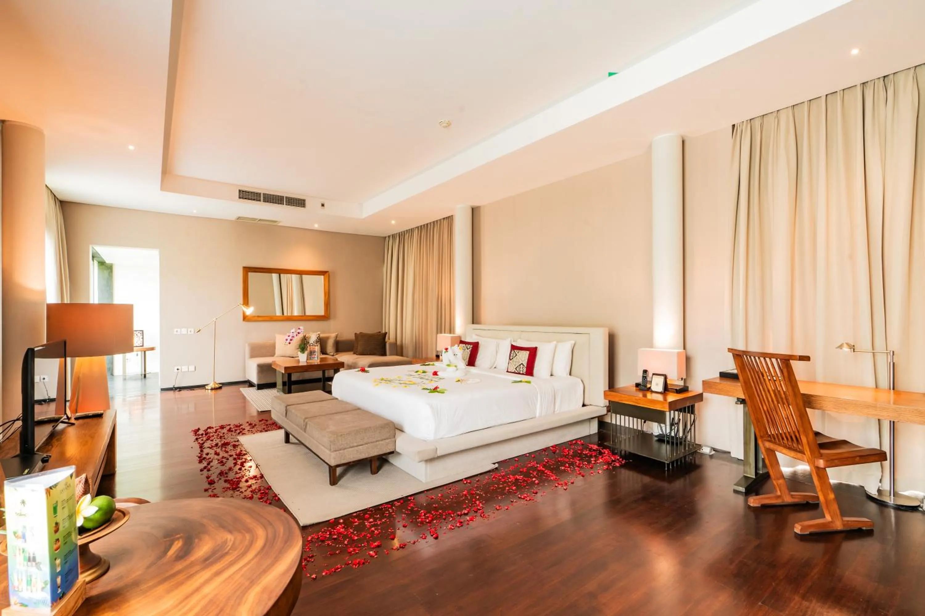 Bed in Javana Royal Villas