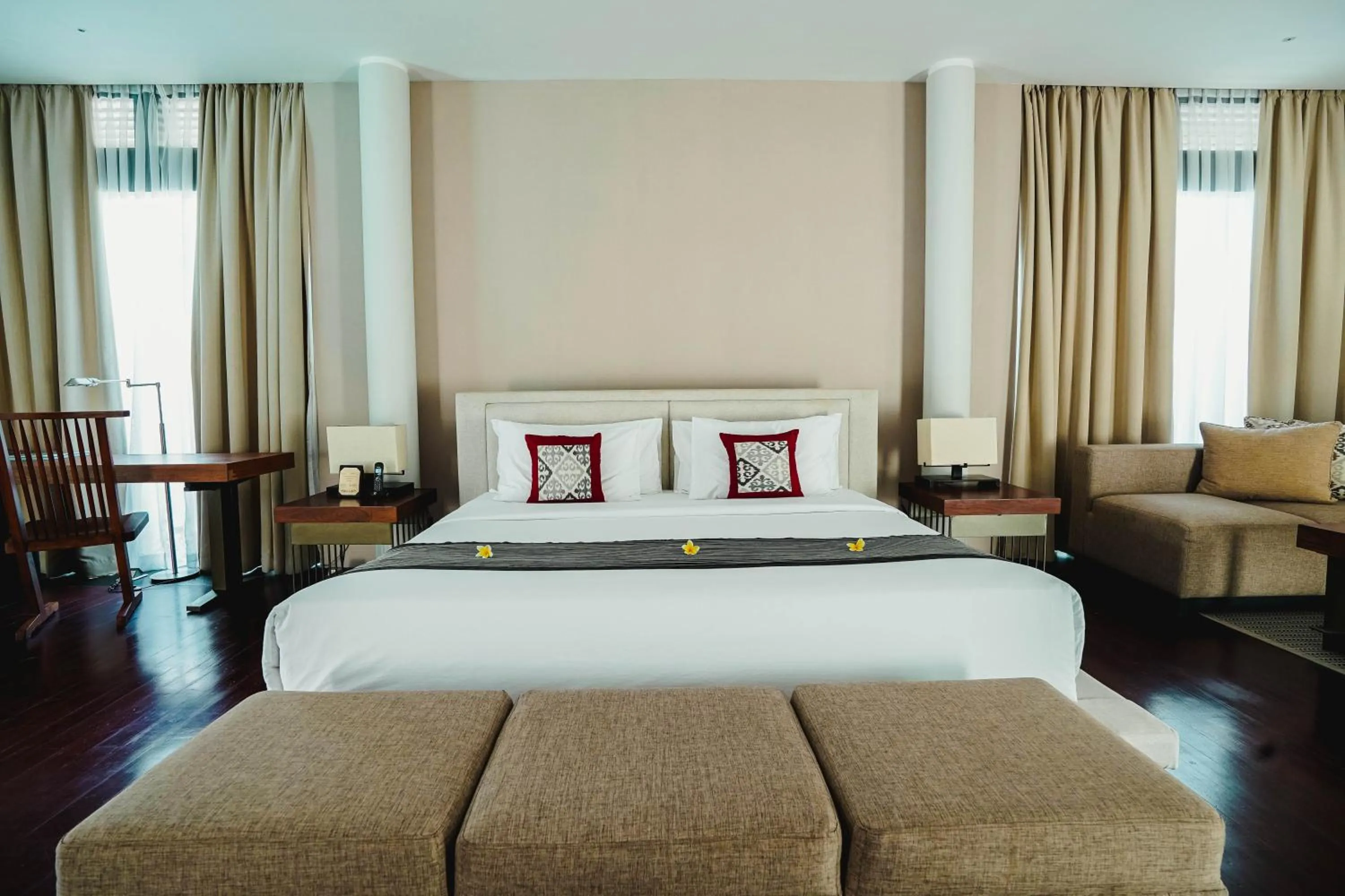 Bed in Javana Royal Villas