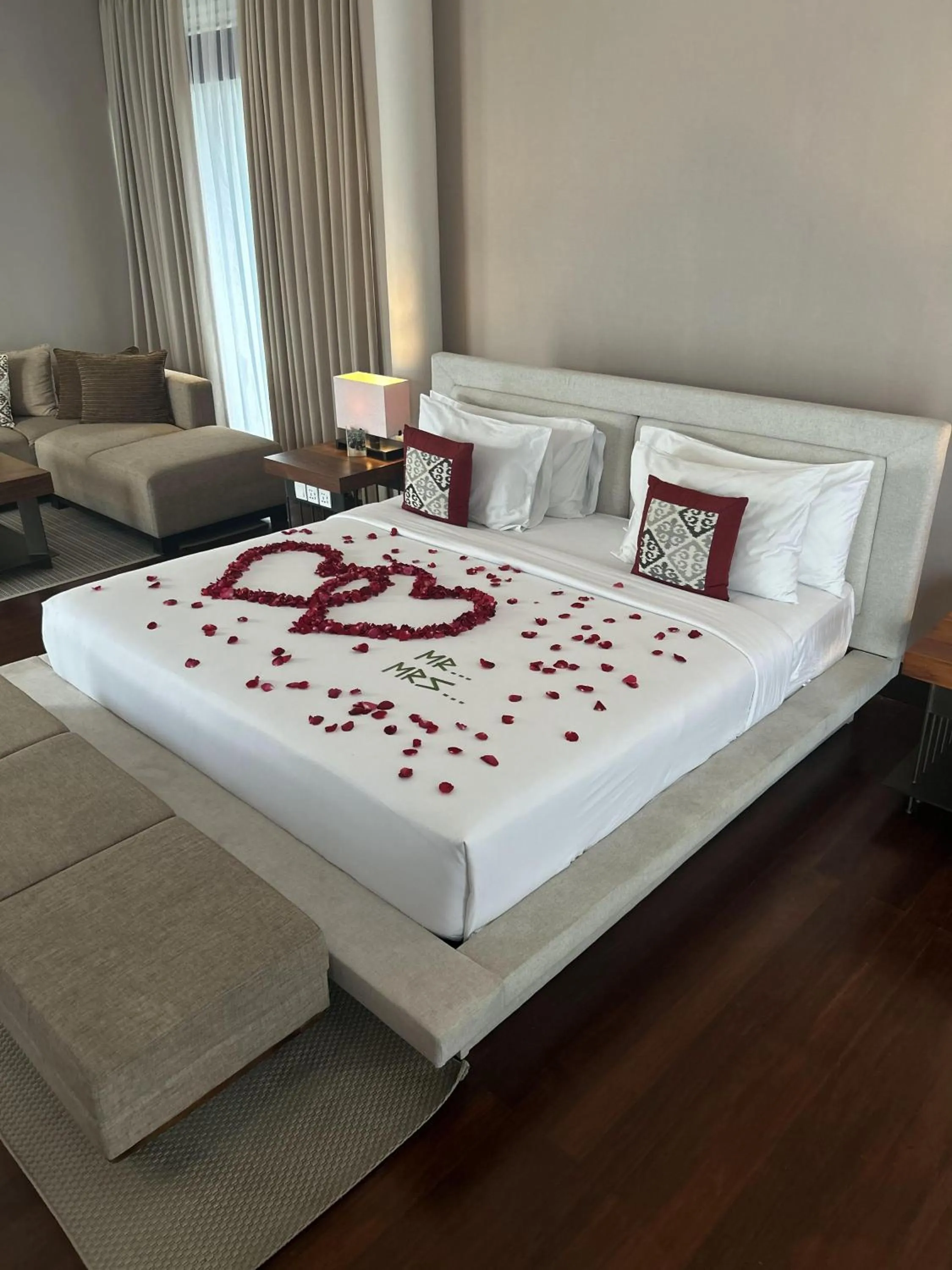 Bed in Javana Royal Villas