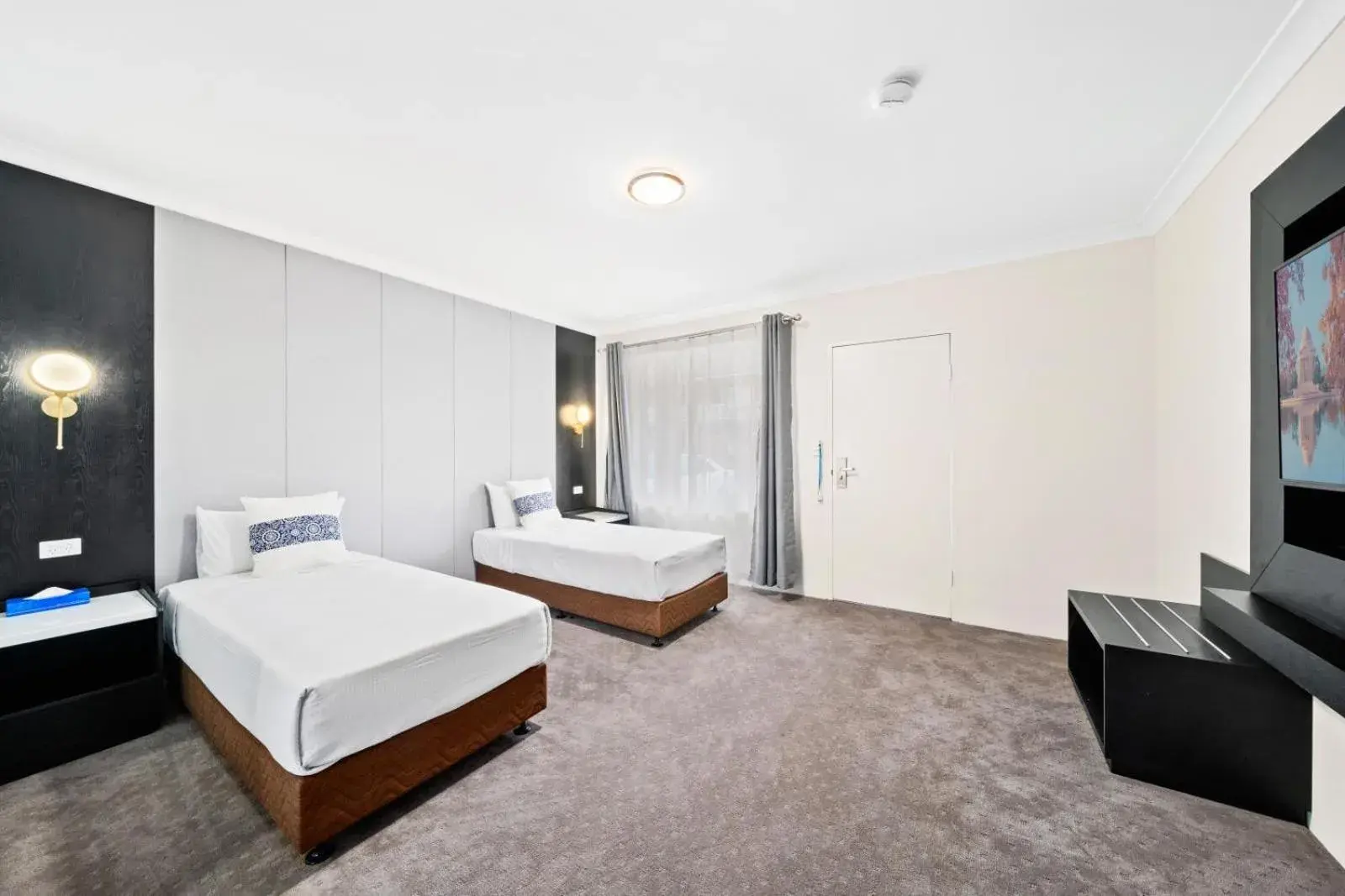 Photo of the whole room, Bed in WM Bankstown Photo of the whole room, Bed in WM Bankstown