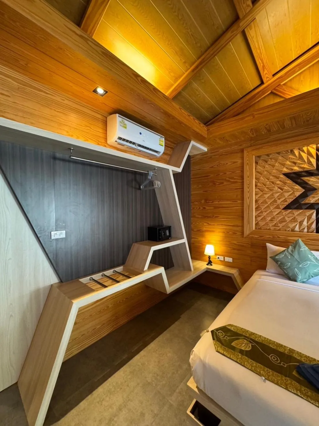 Bedroom, Bed in Kantiang Bay View Resort