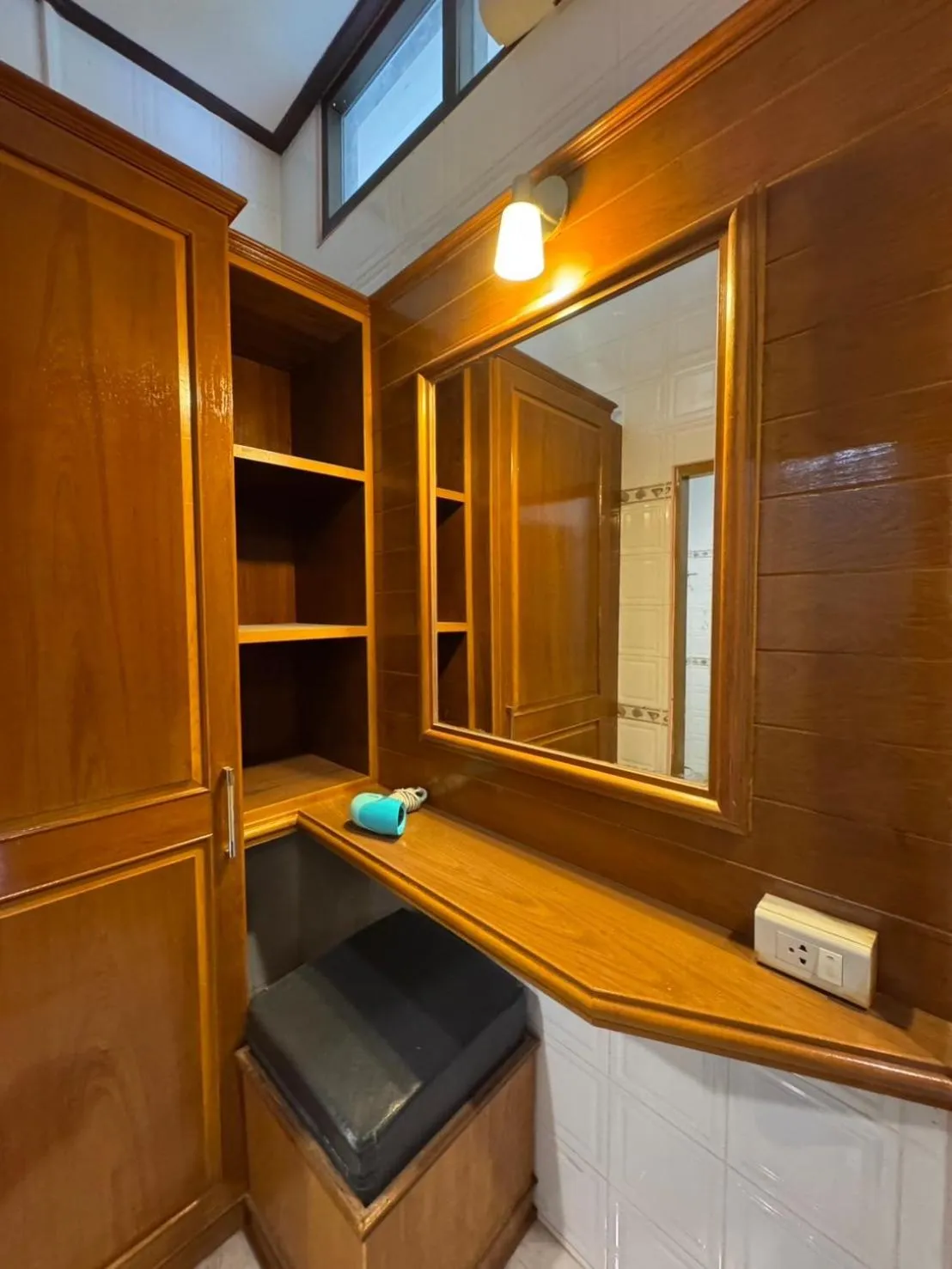 hair dryier in Kantiang Bay View Resort