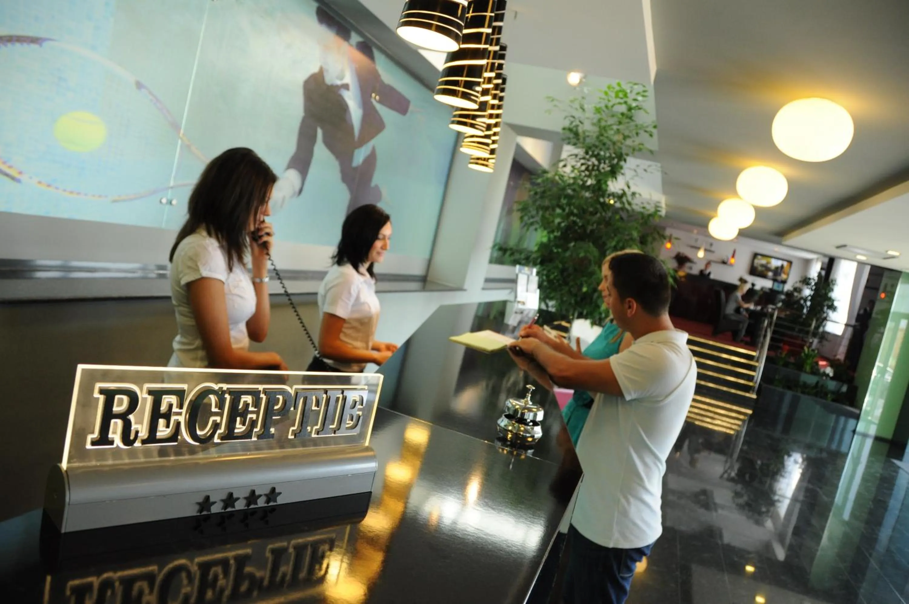 Lobby or reception in Hotel EMD