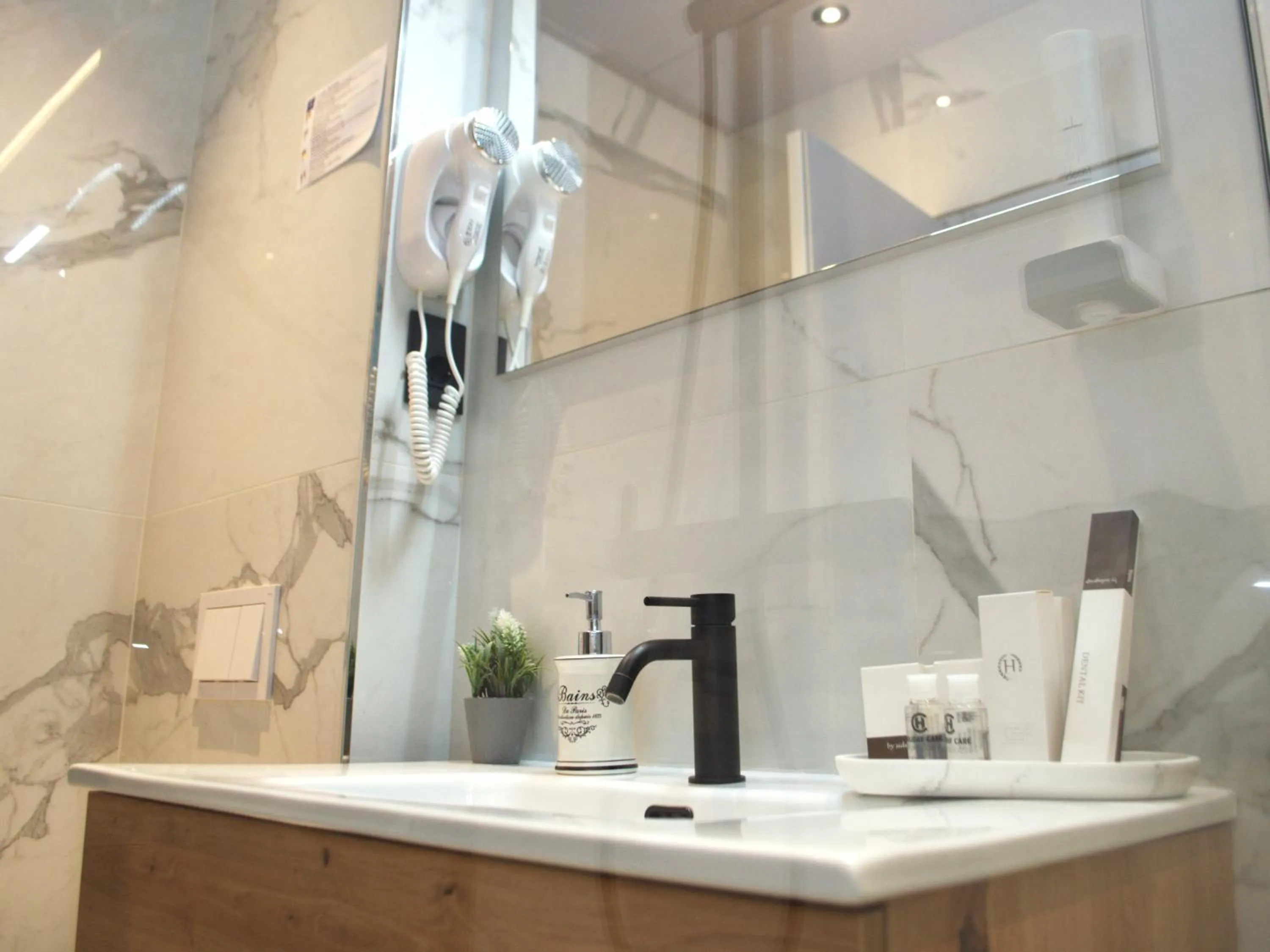 Bathroom in Hotel EMD