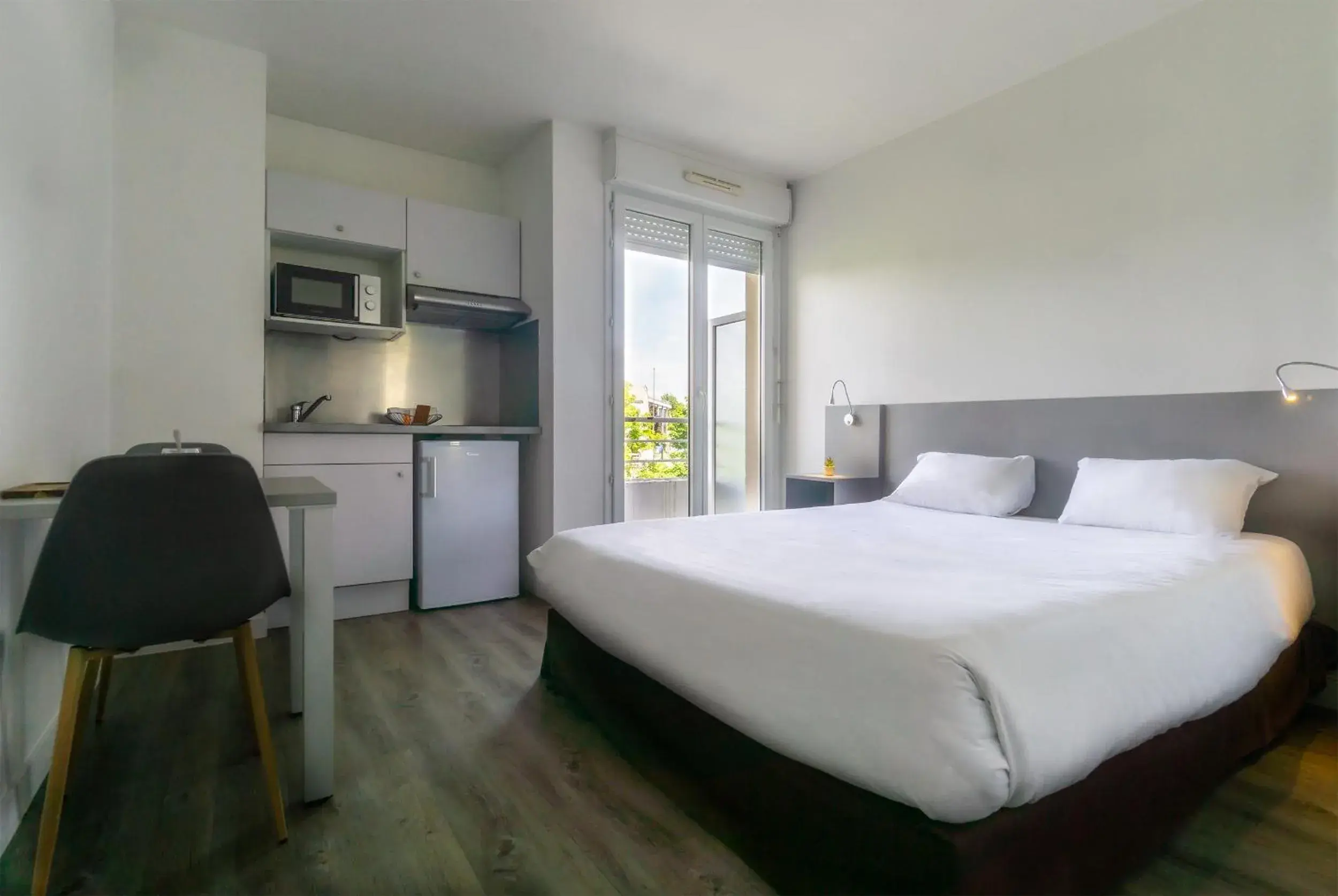 Photo of the whole room, Bed in City Résidence Chelles Photo of the whole room, Bed in City Résidence Chelles