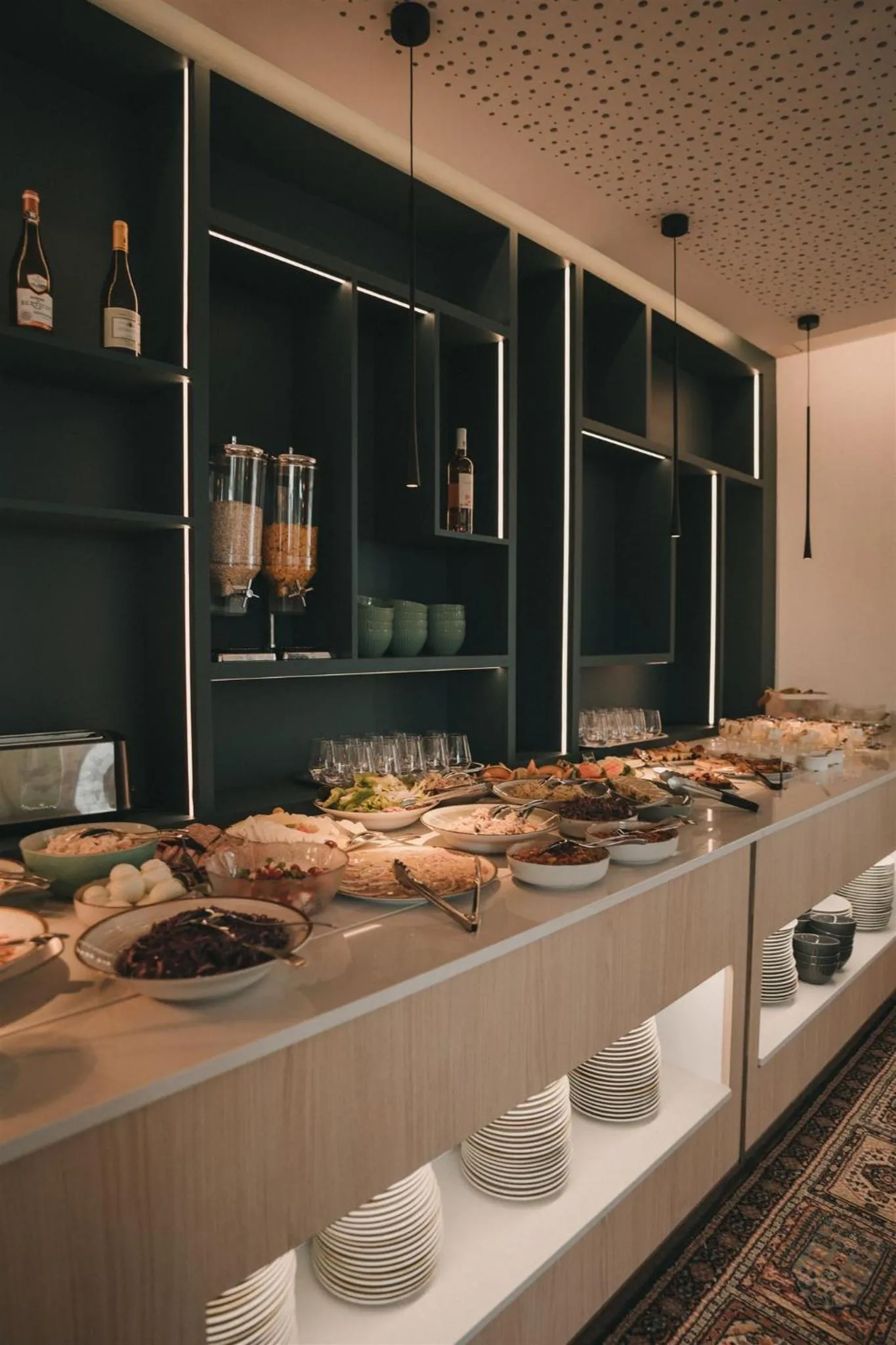 Restaurant/places to eat in L'Armoric Hôtel - RÉNOVÉ