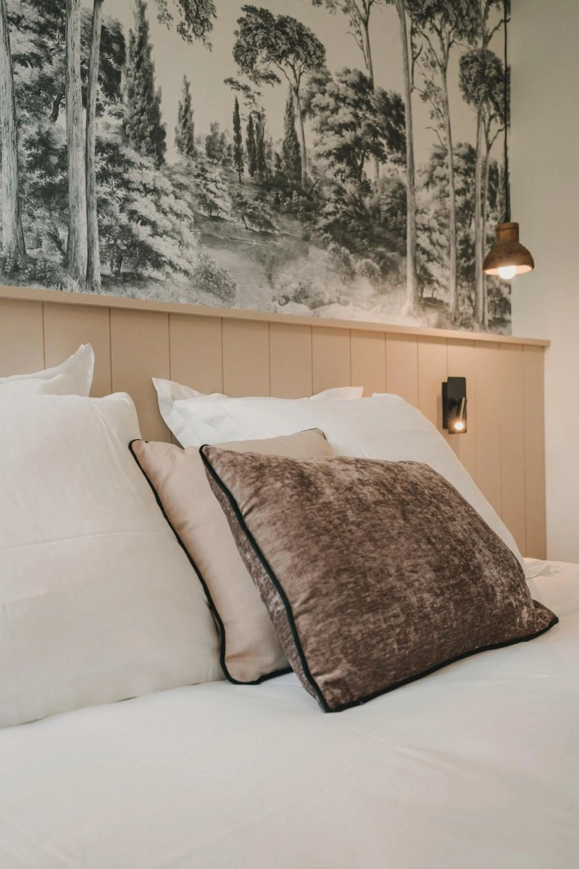 Bedroom in L'Armoric Hôtel - RÉNOVÉ