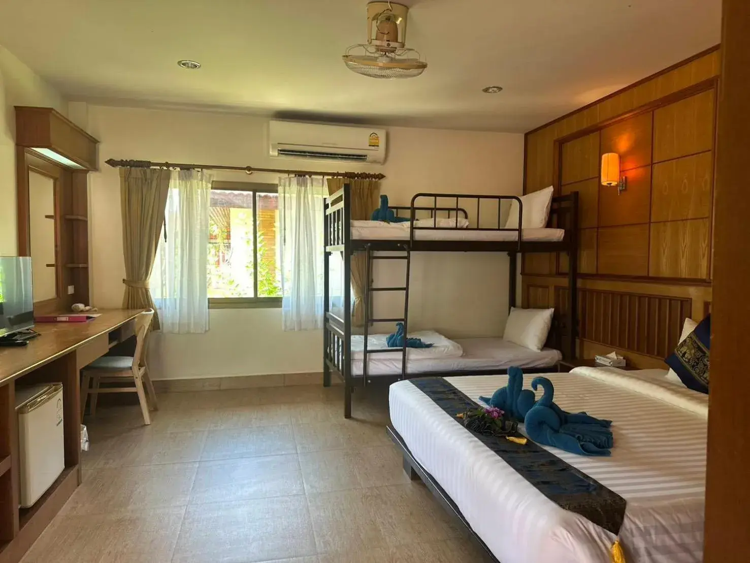 Bed in D.R. Lanta Bay Resort Bed in D.R. Lanta Bay Resort