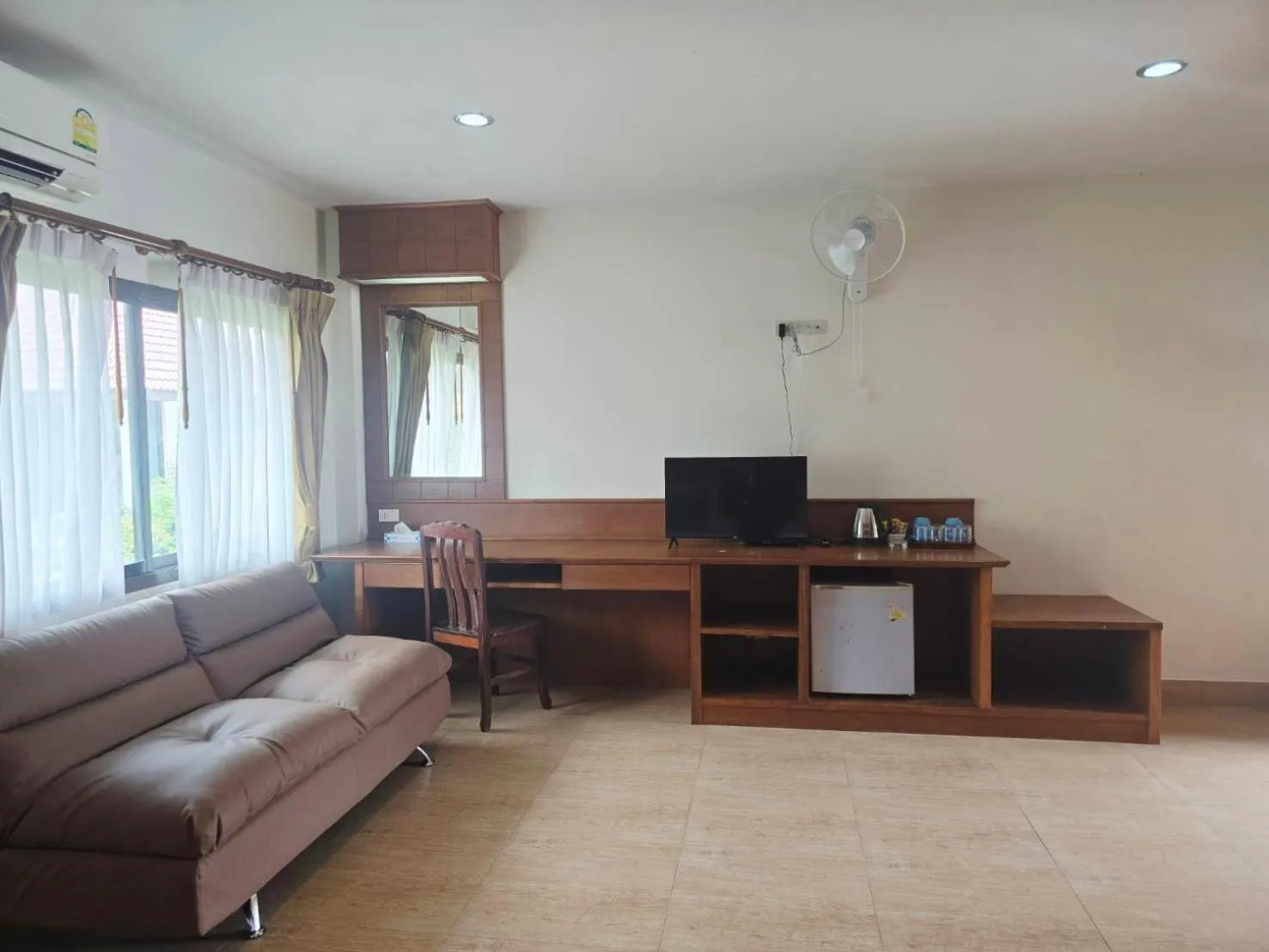 D.R. Lanta Bay Resort