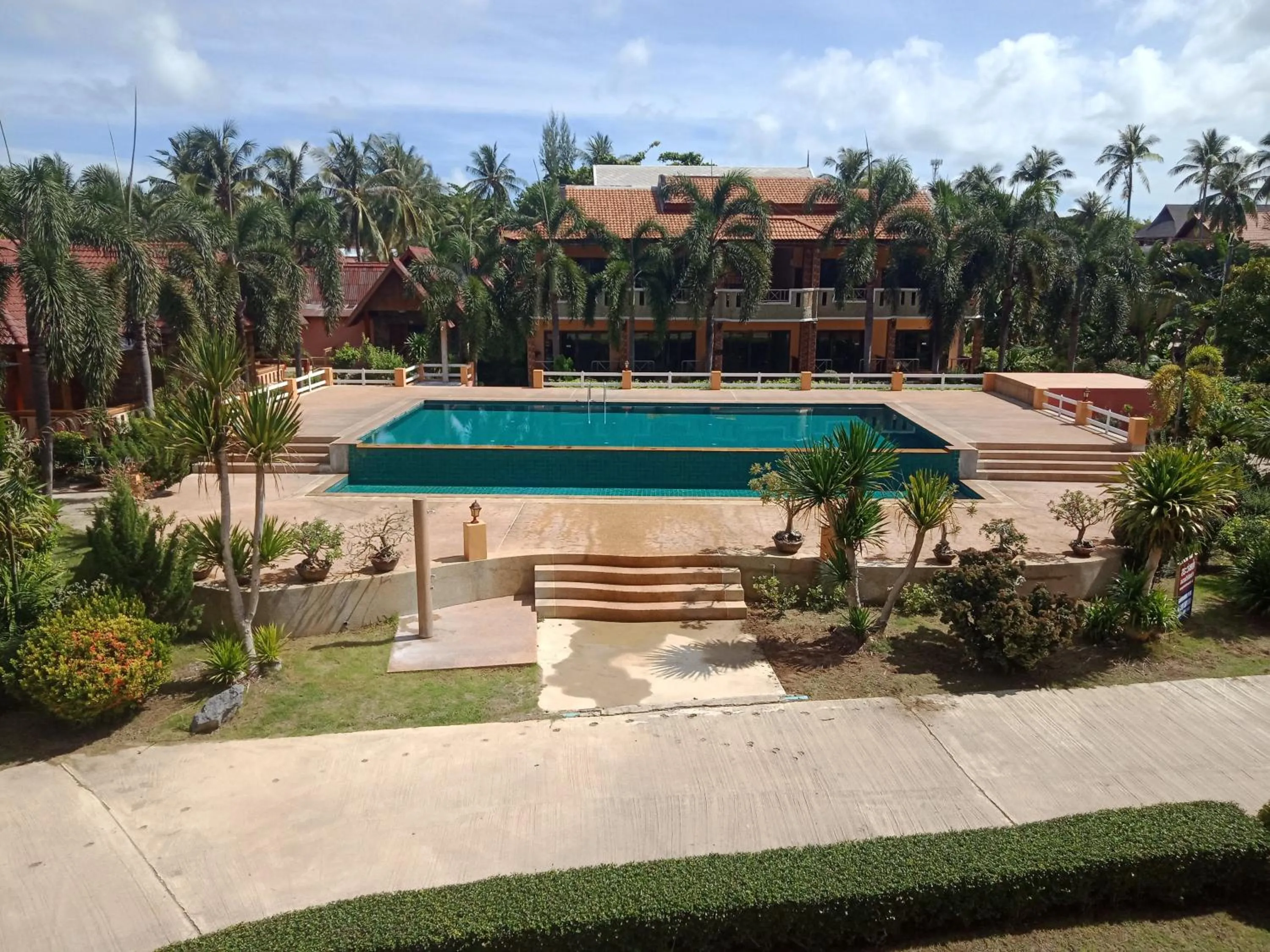 Swimming pool in D.R. Lanta Bay Resort